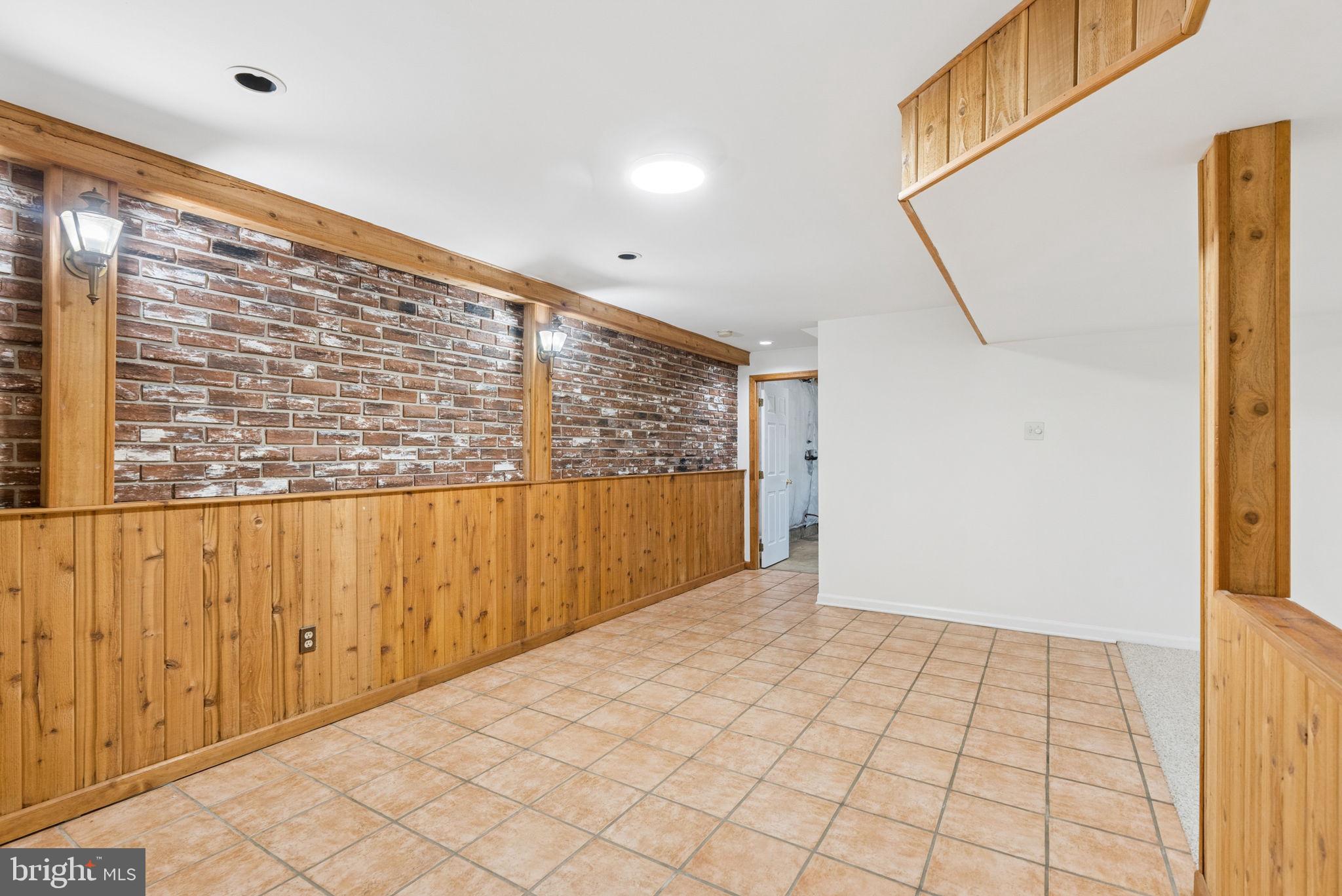 HIDDEN STREAM - Residential