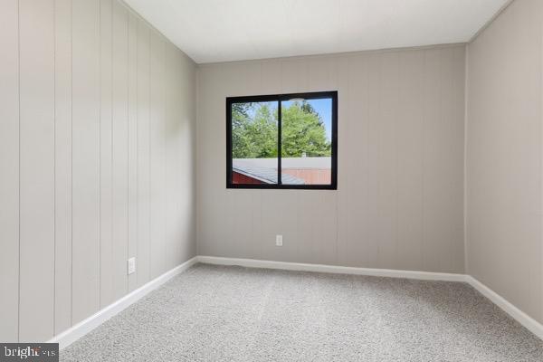 COUNTRY MANOR WEST - Residential