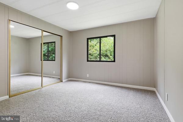 COUNTRY MANOR WEST - Residential