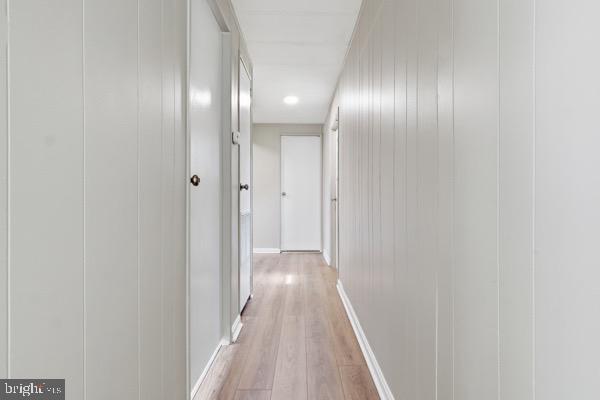 COUNTRY MANOR WEST - Residential