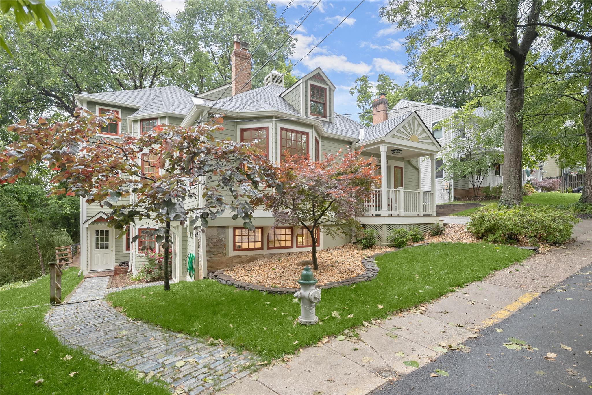 GLEN ECHO - Residential