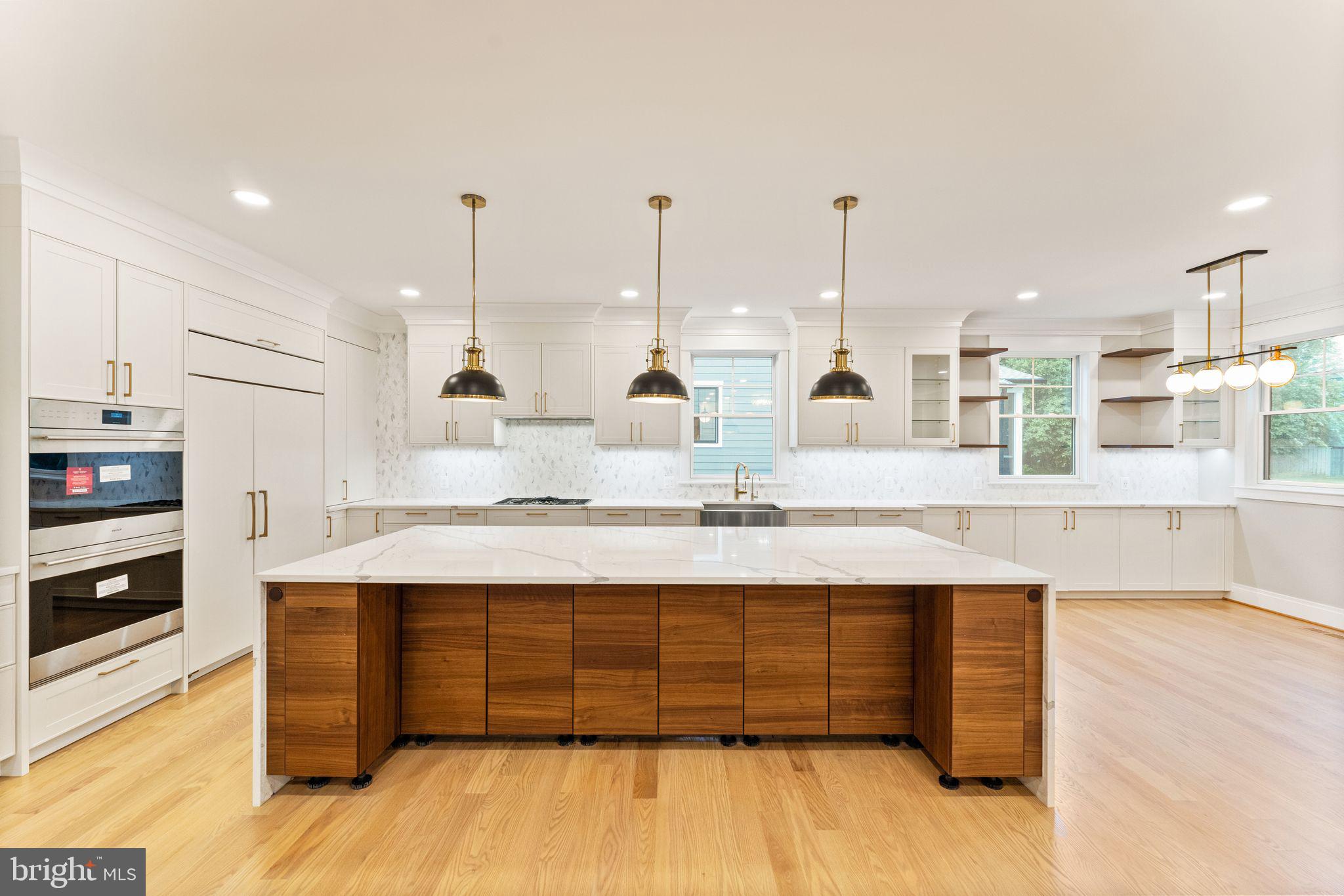 VIENNA WOODS - Residential