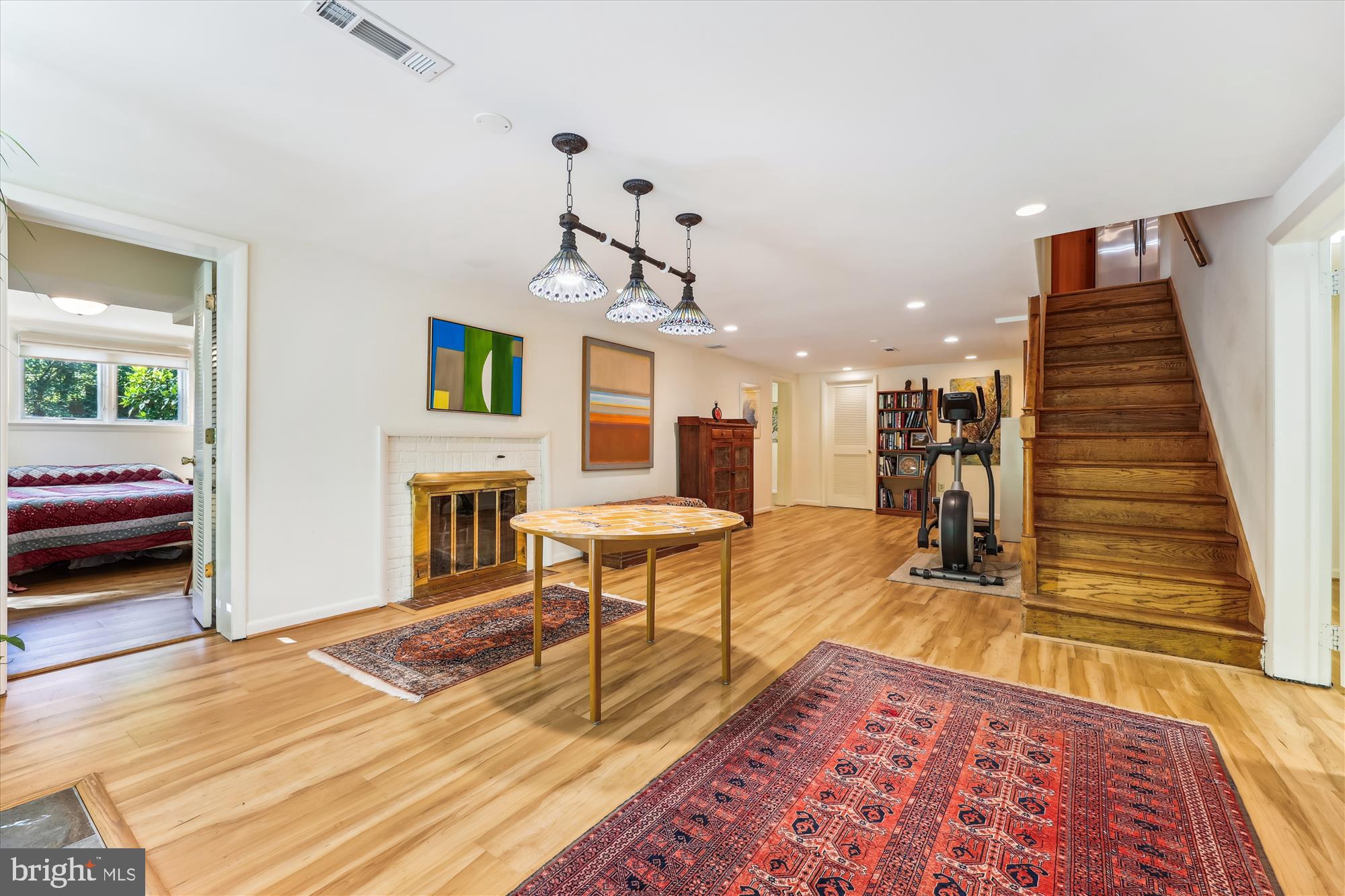 HILLANDALE - Residential