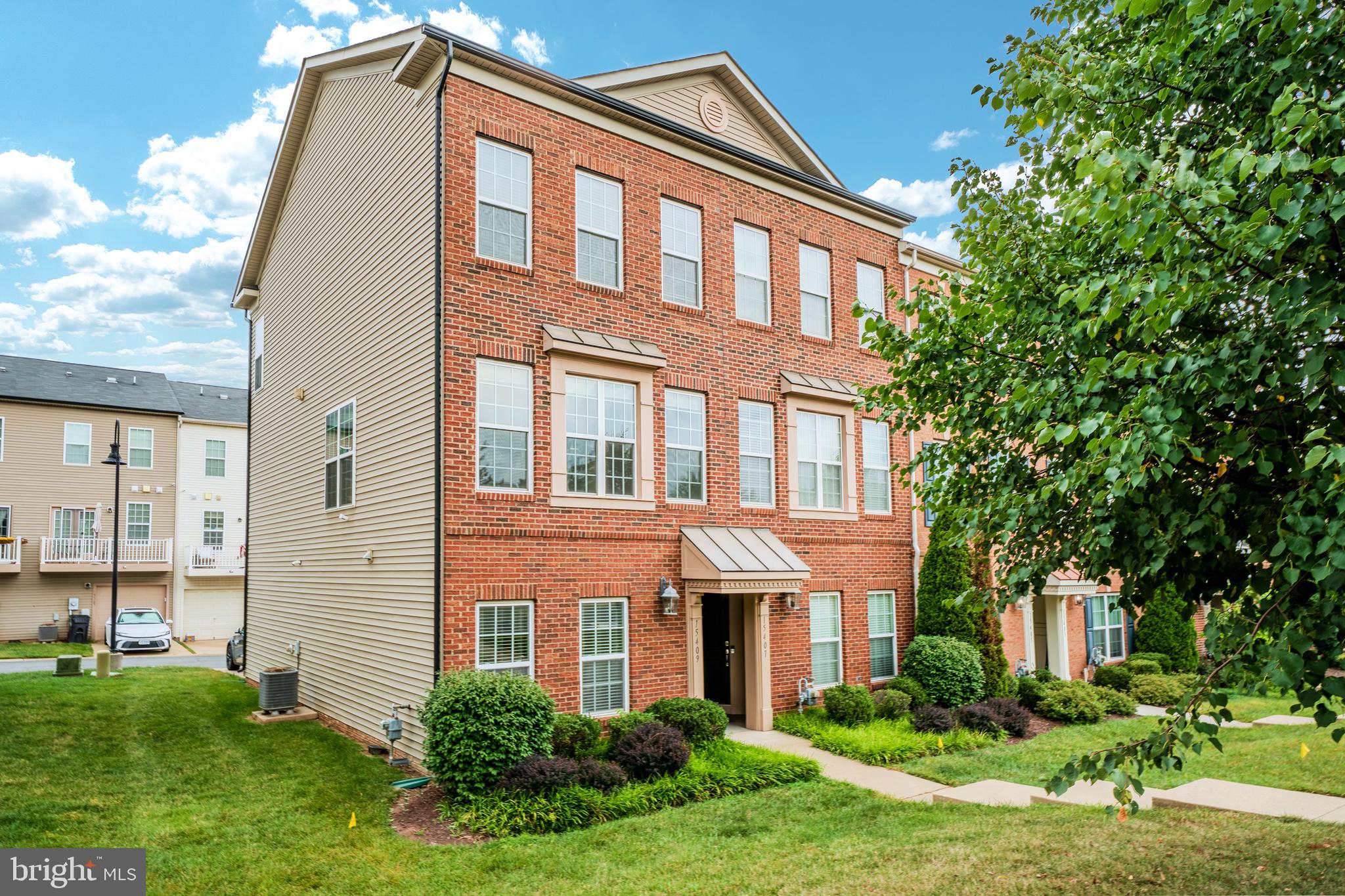PARKSIDE AT MARKET CENTER - Residential