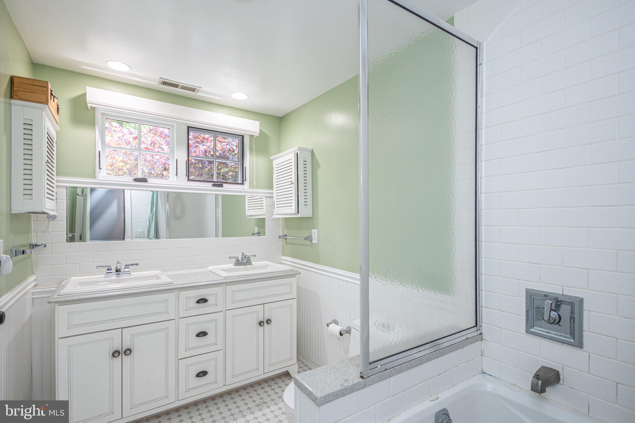 WEST ACRES - Residential