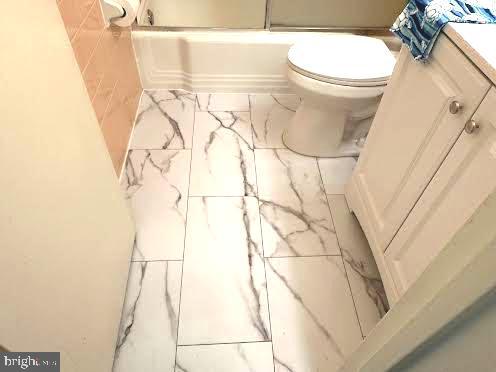 WHITEHALL - Residential
