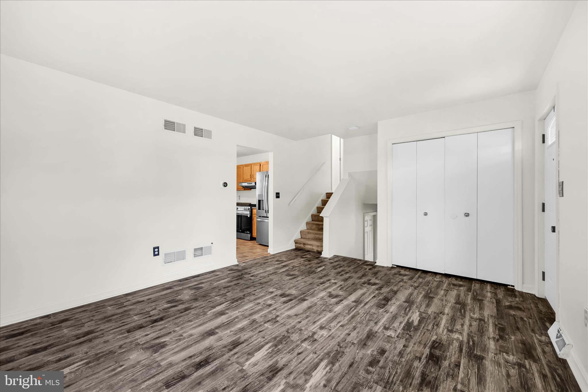 FOXCHASE - Residential