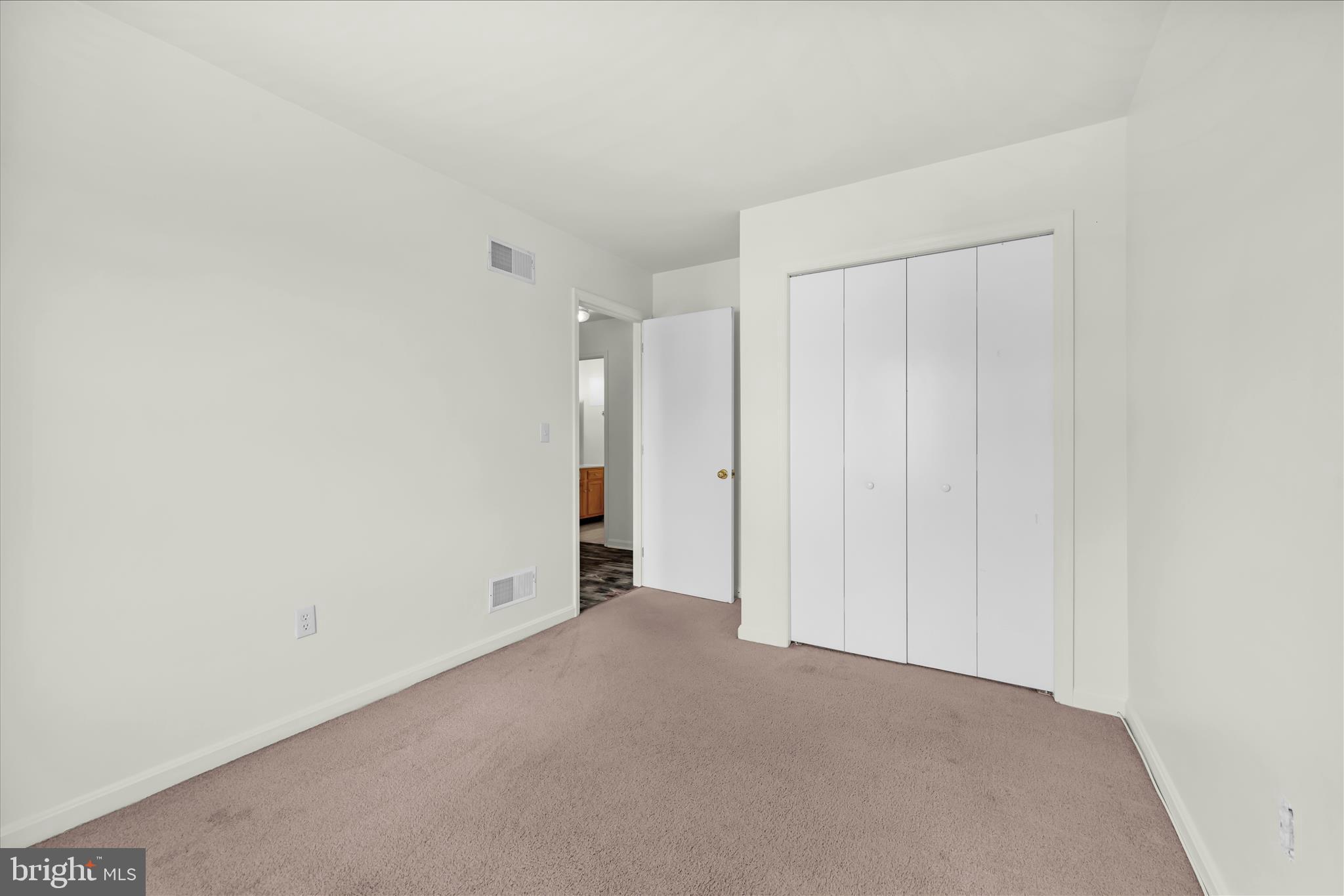 FOXCHASE - Residential