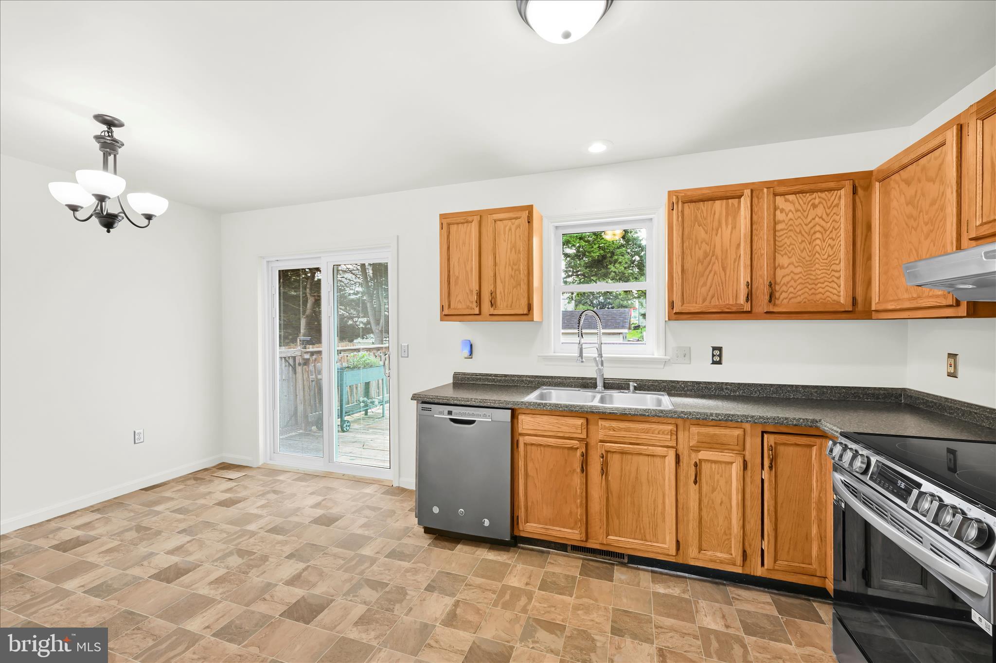 FOXCHASE - Residential