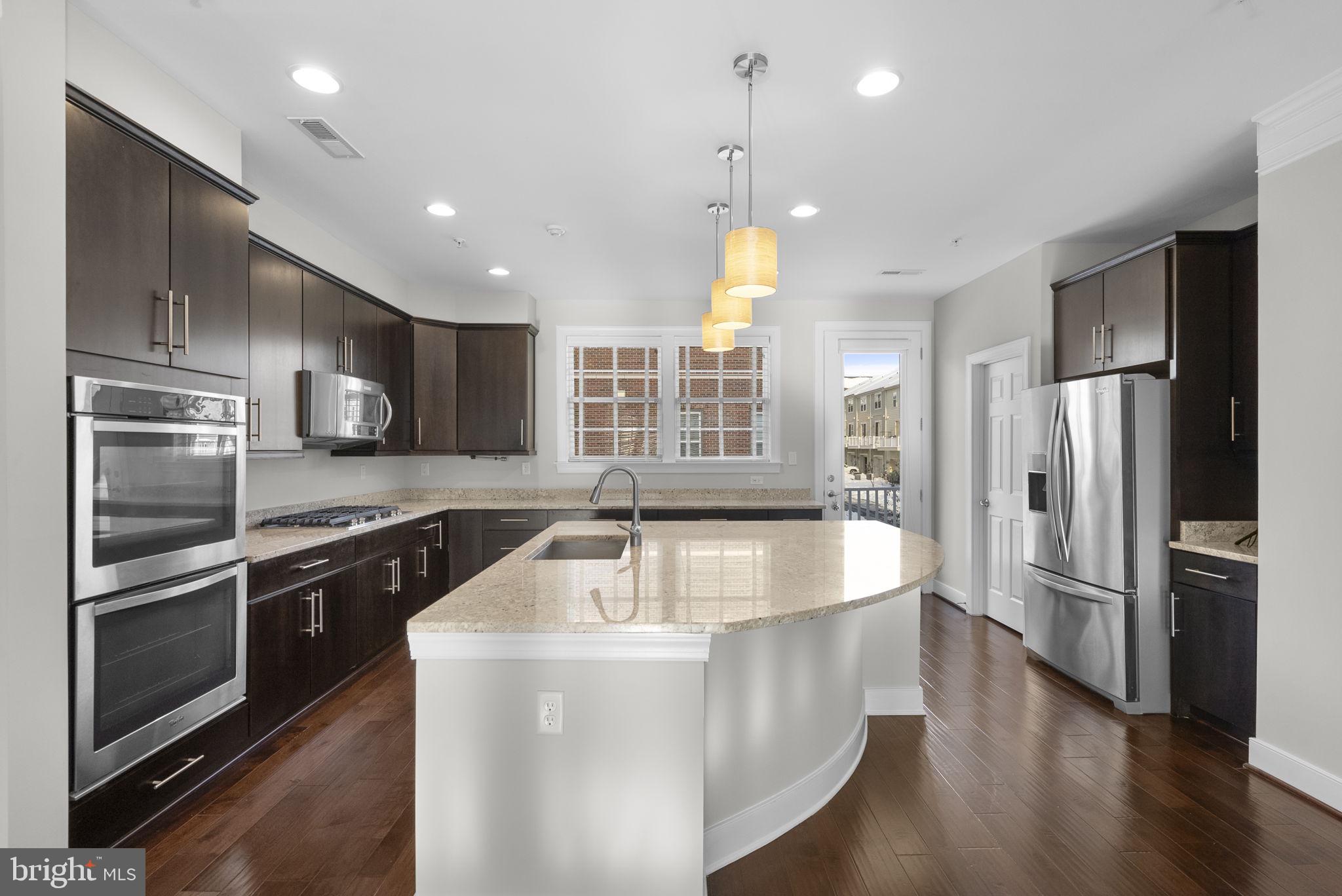CROWN FARM - Residential