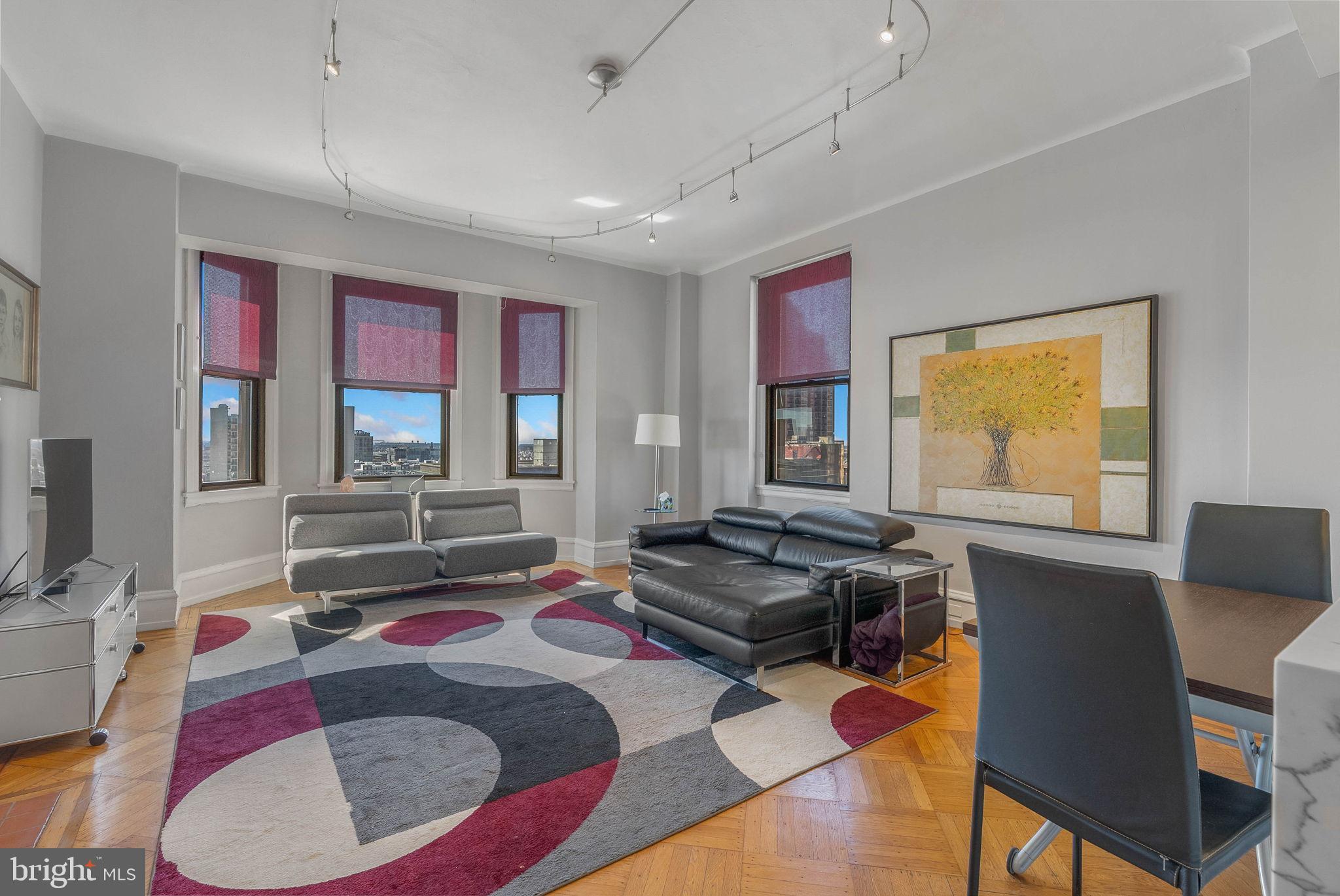 WASHINGTON SQ WEST - Residential