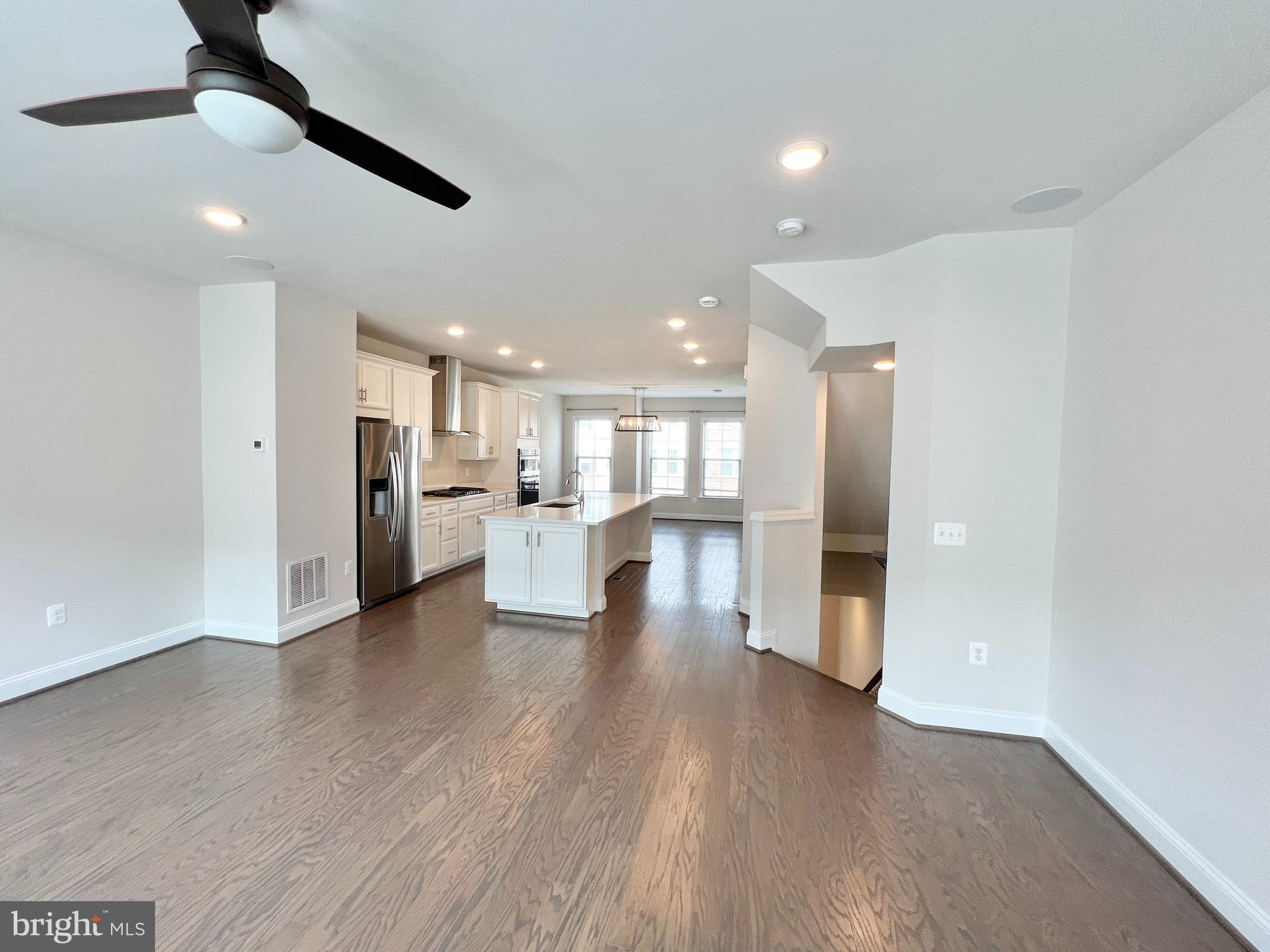 POTOMAC SHORES - Residential