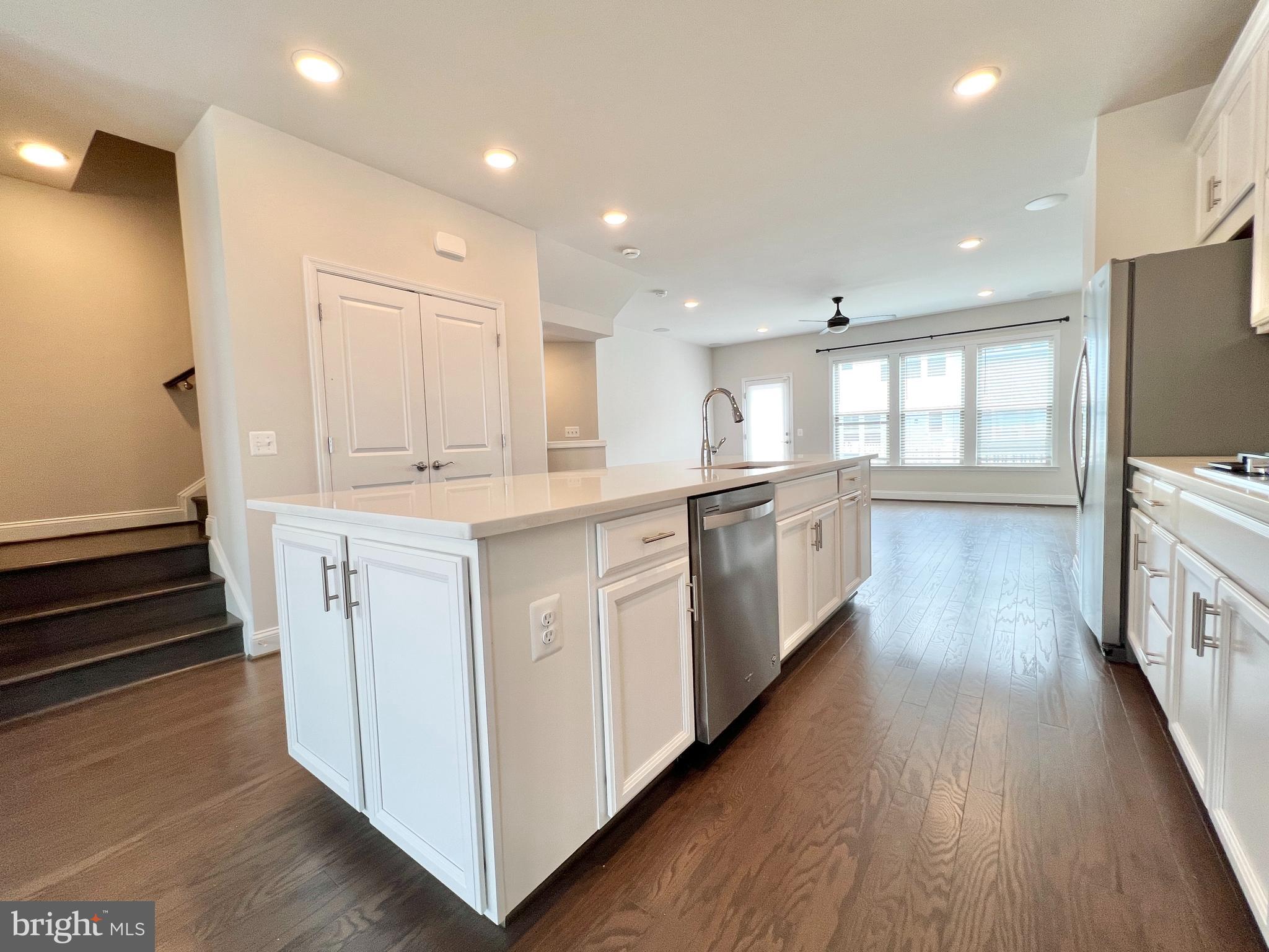 POTOMAC SHORES - Residential