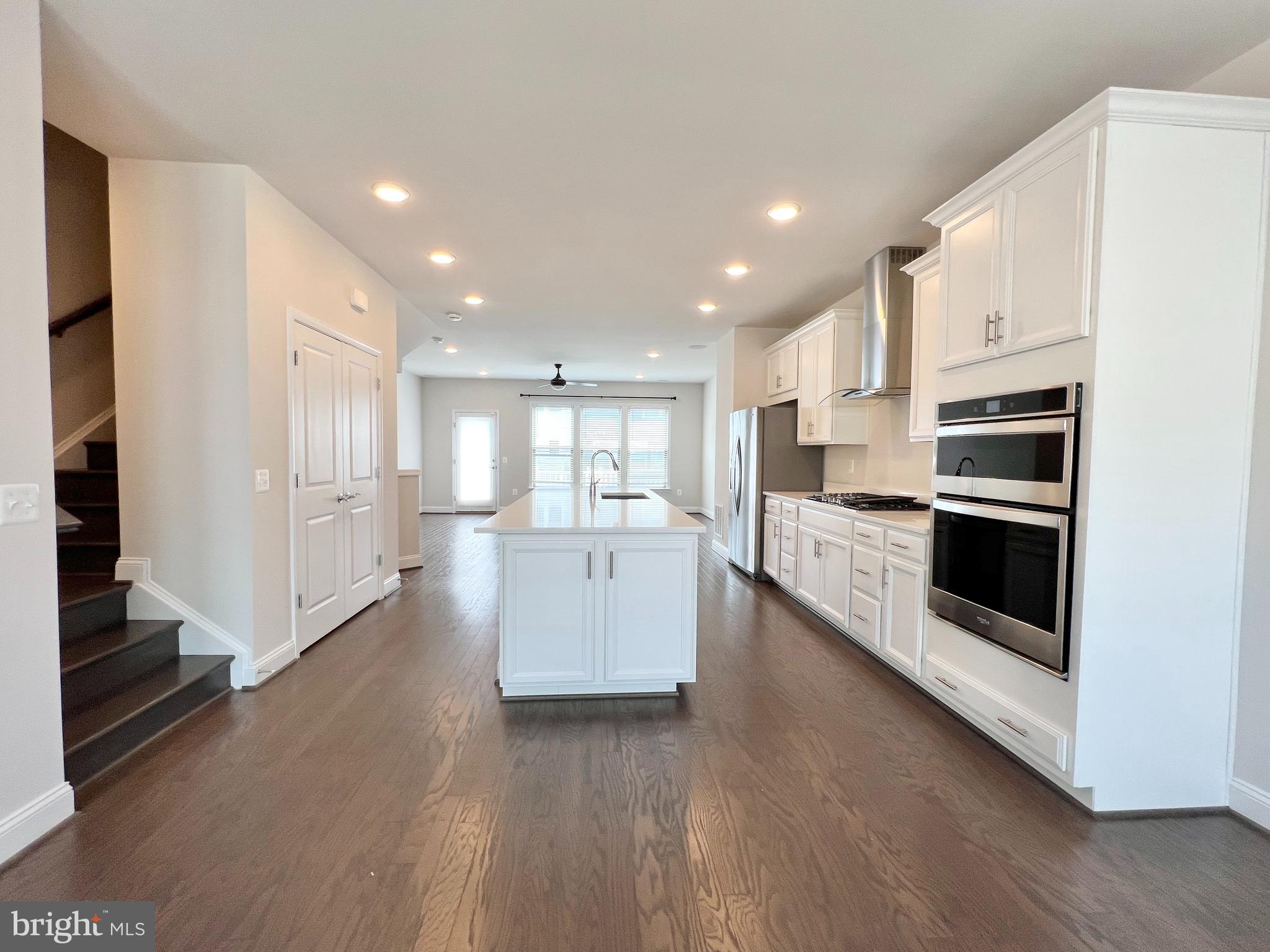 POTOMAC SHORES - Residential