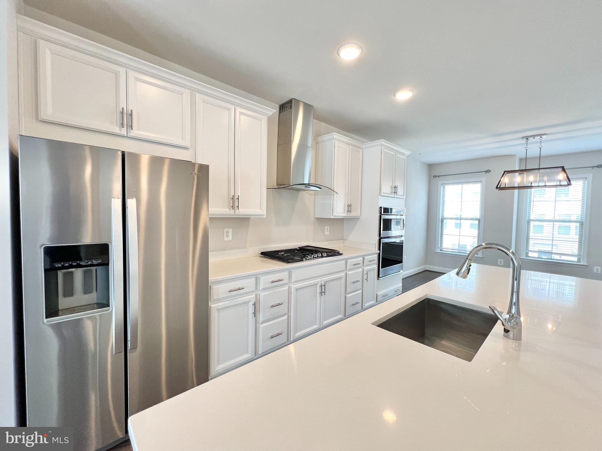 POTOMAC SHORES - Residential