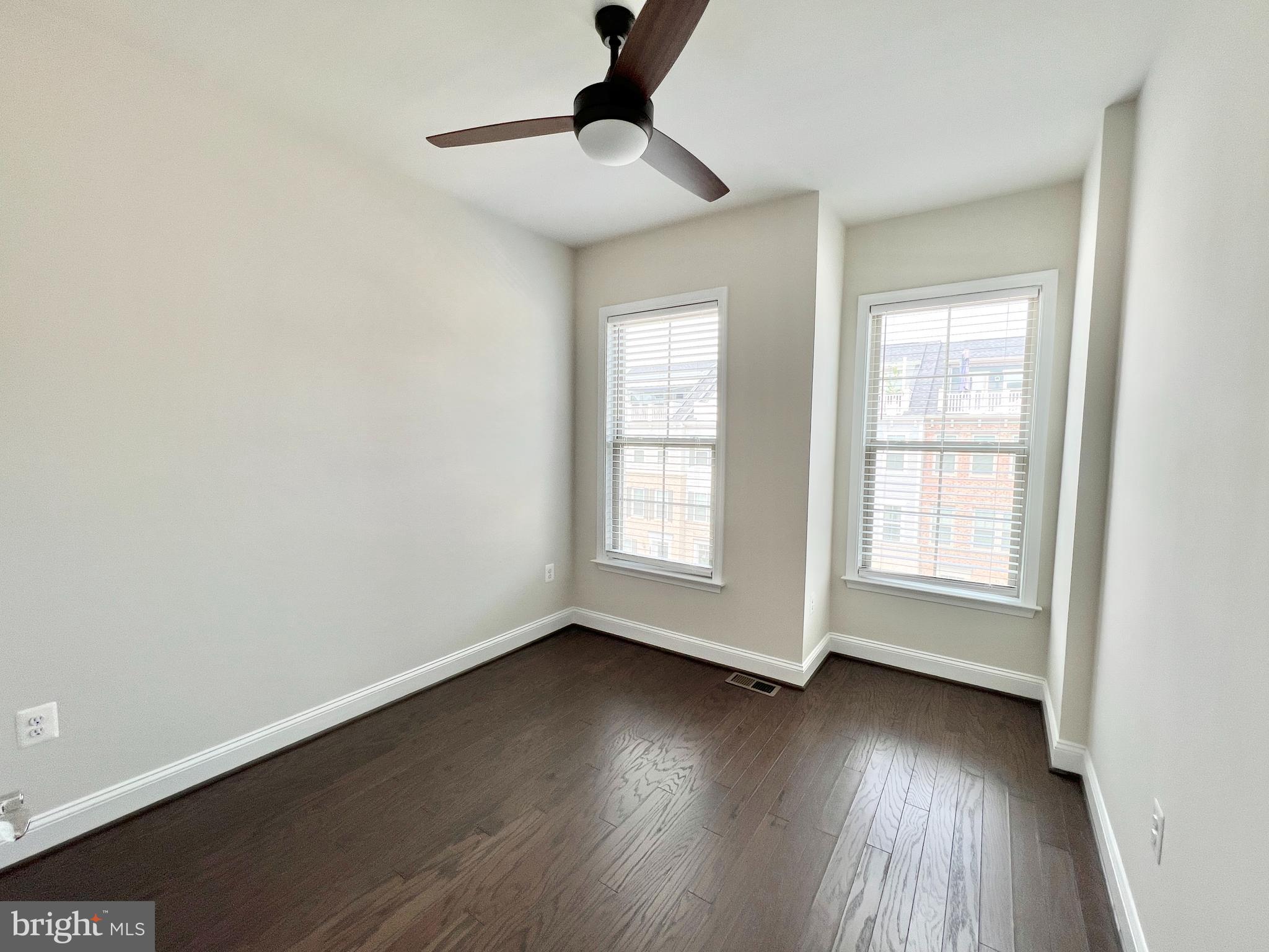 POTOMAC SHORES - Residential