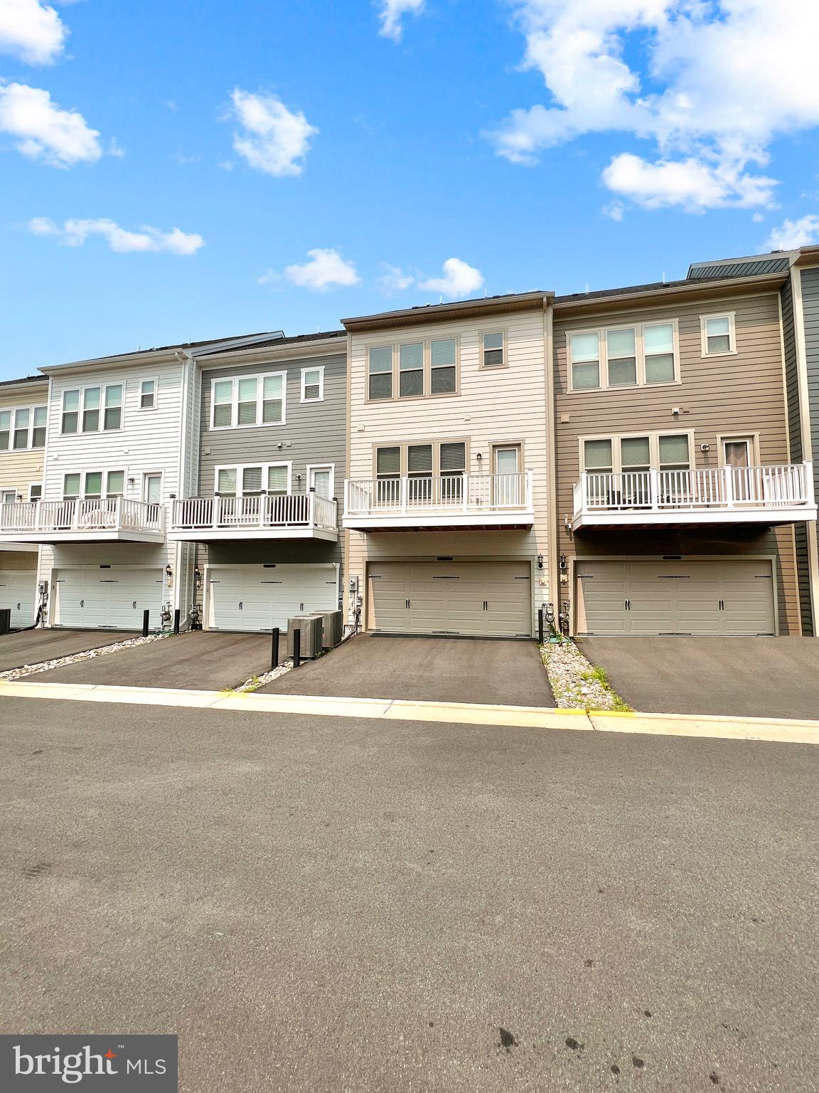 POTOMAC SHORES - Residential