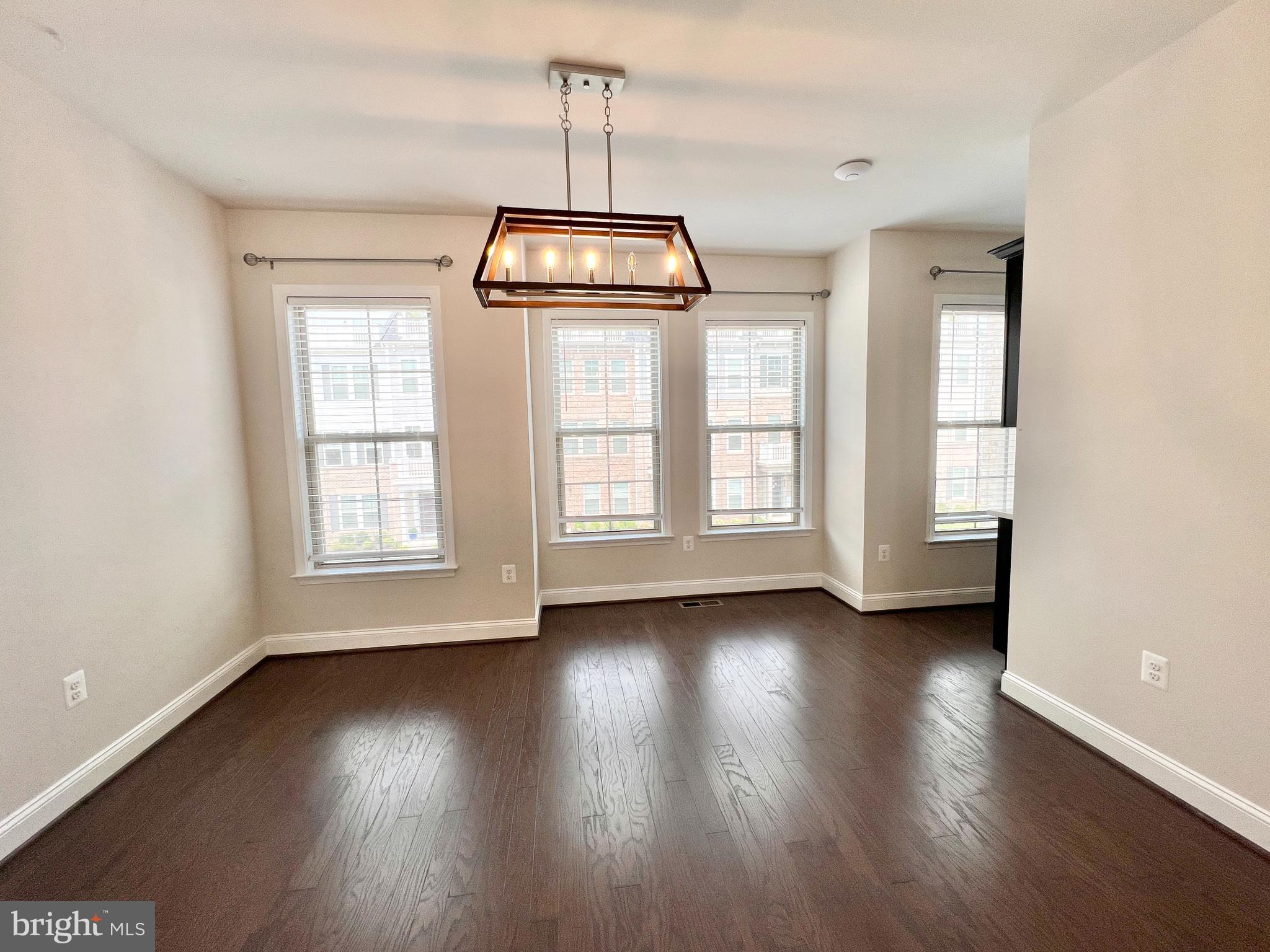POTOMAC SHORES - Residential