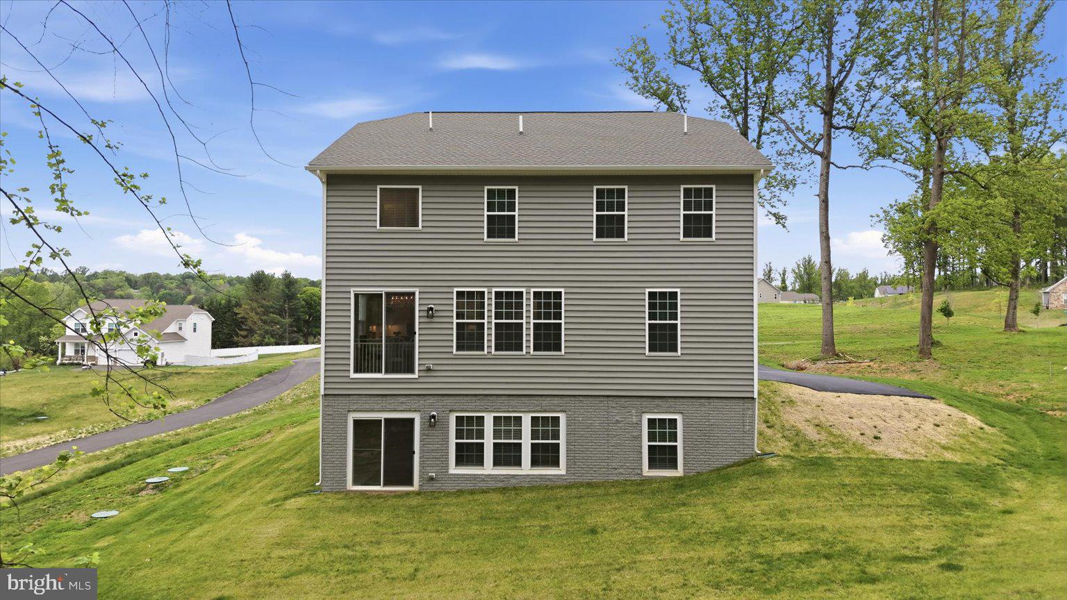 WOODED RUN ESTATES - Residential