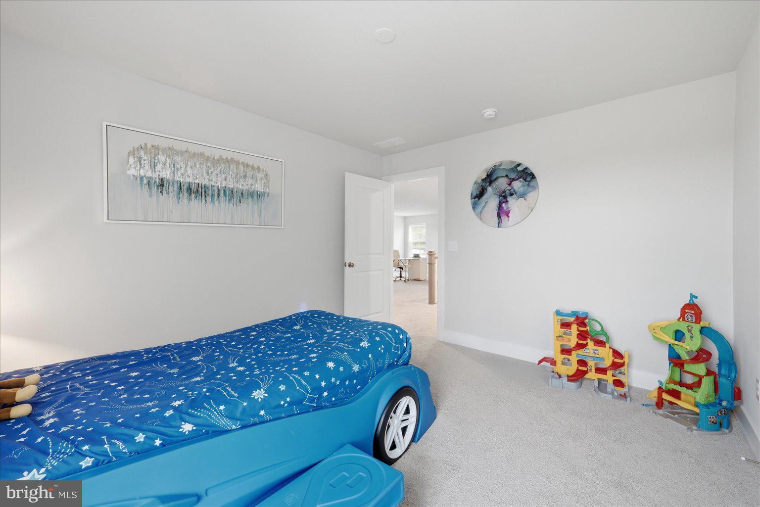 WOODED RUN ESTATES - Residential