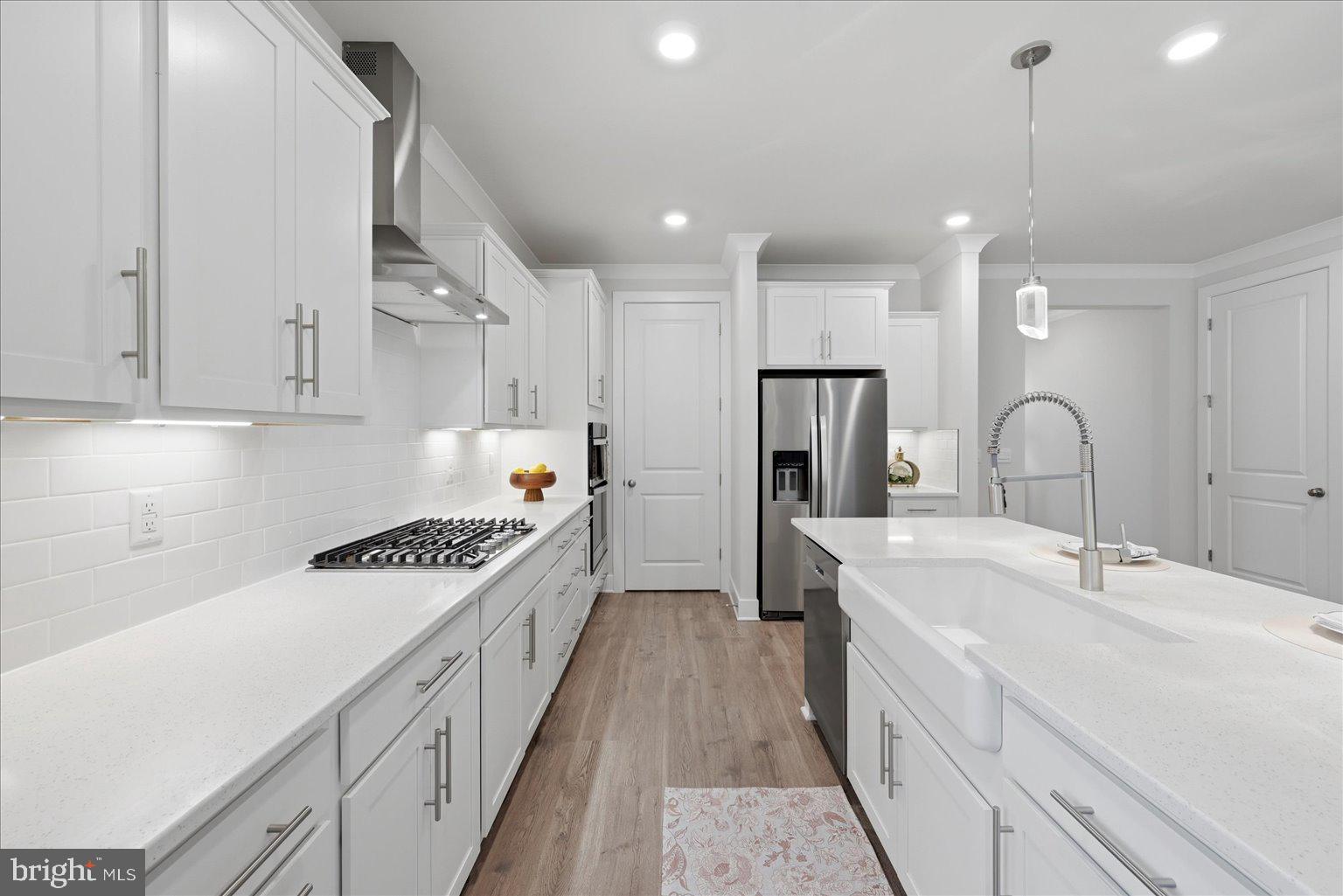 WOODED RUN ESTATES - Residential