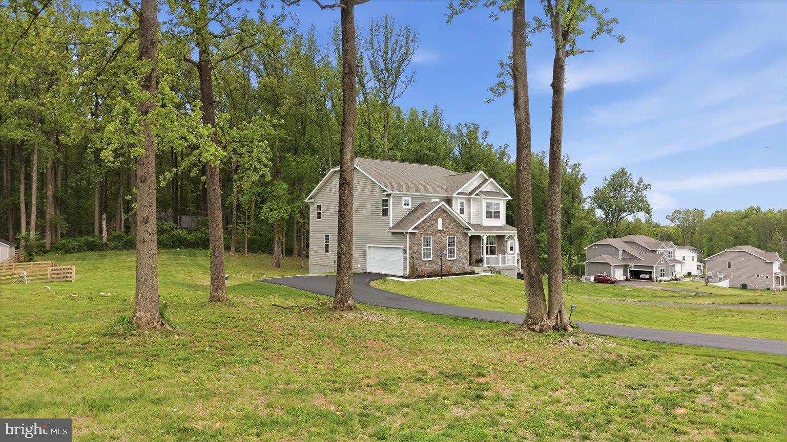 WOODED RUN ESTATES - Residential