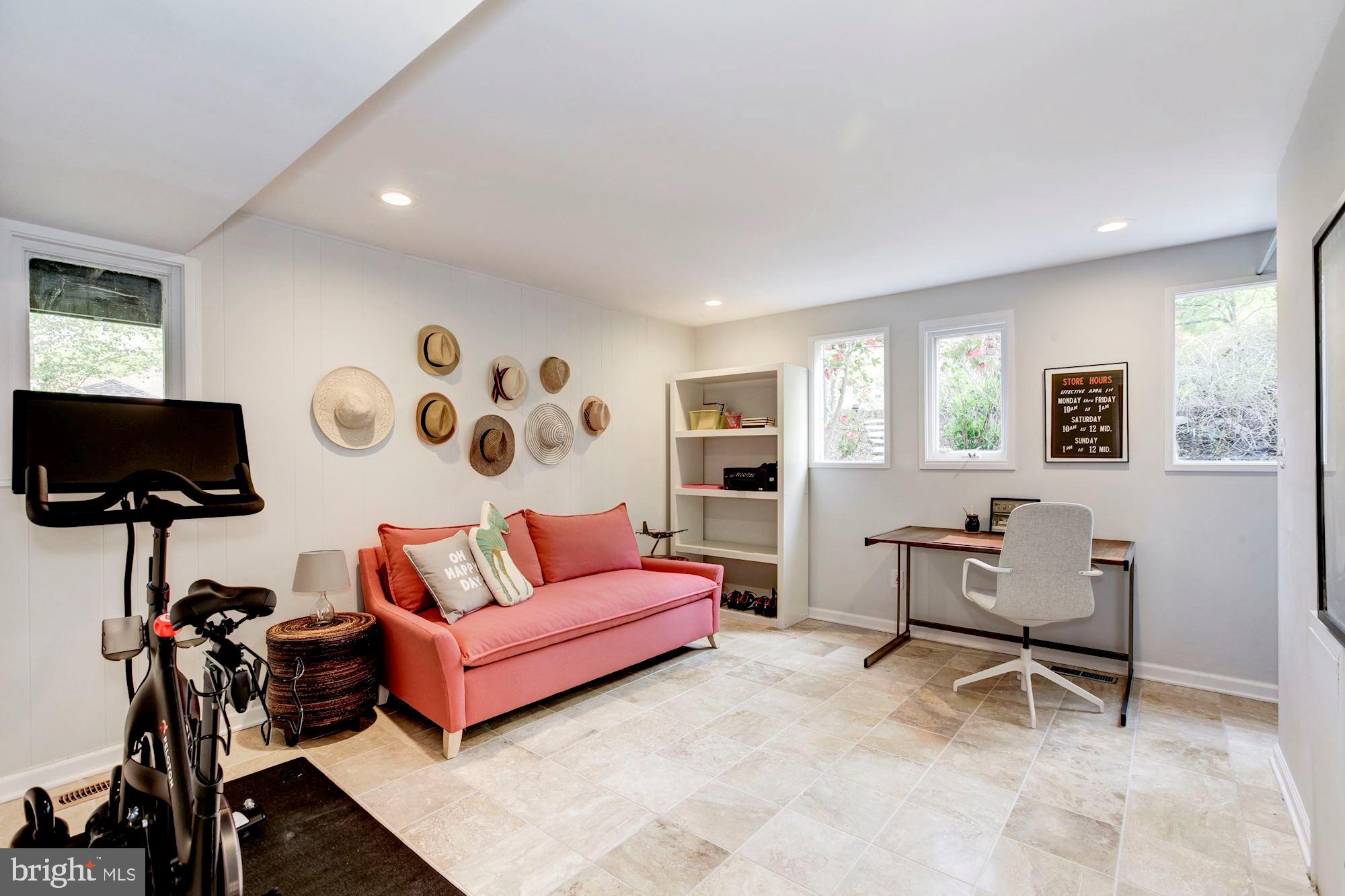 TIMBERWOOD OF POTOMAC - Residential