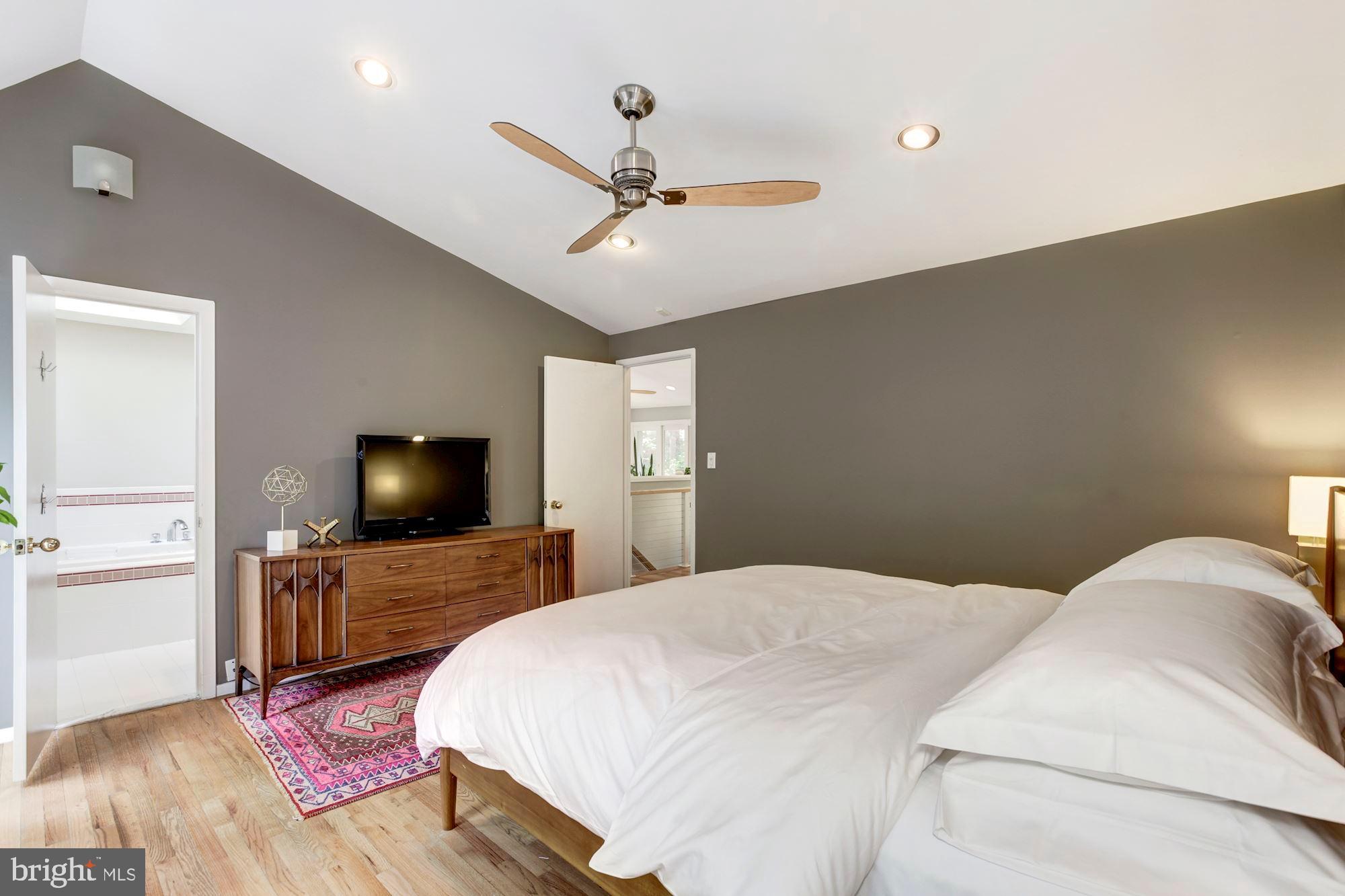 TIMBERWOOD OF POTOMAC - Residential