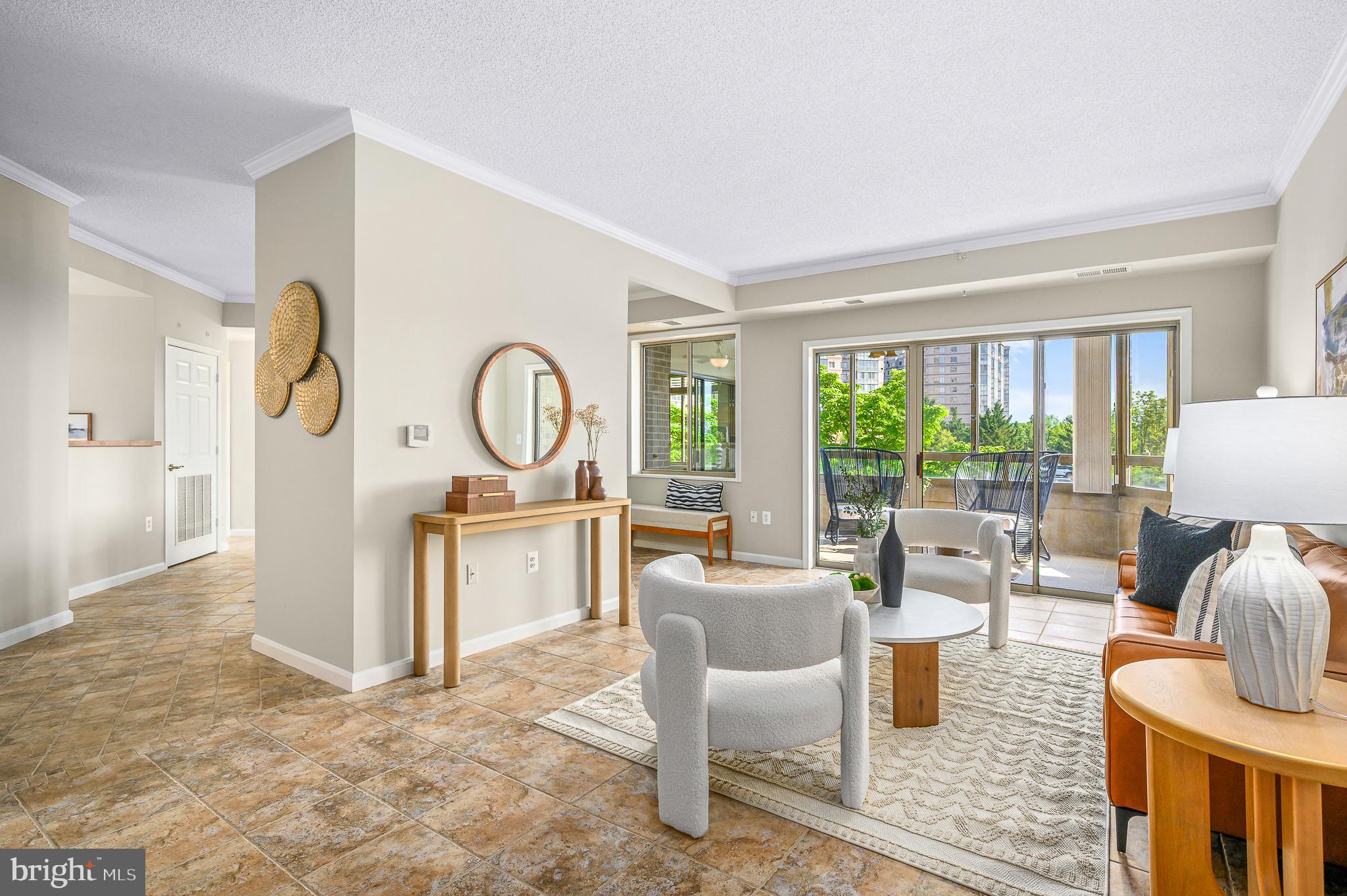 LANSDOWNE WOODS - Residential