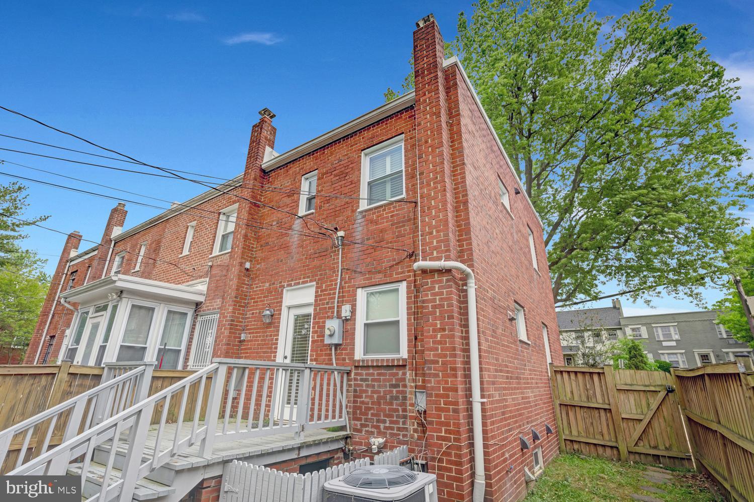 PATRICK HENRY - Residential
