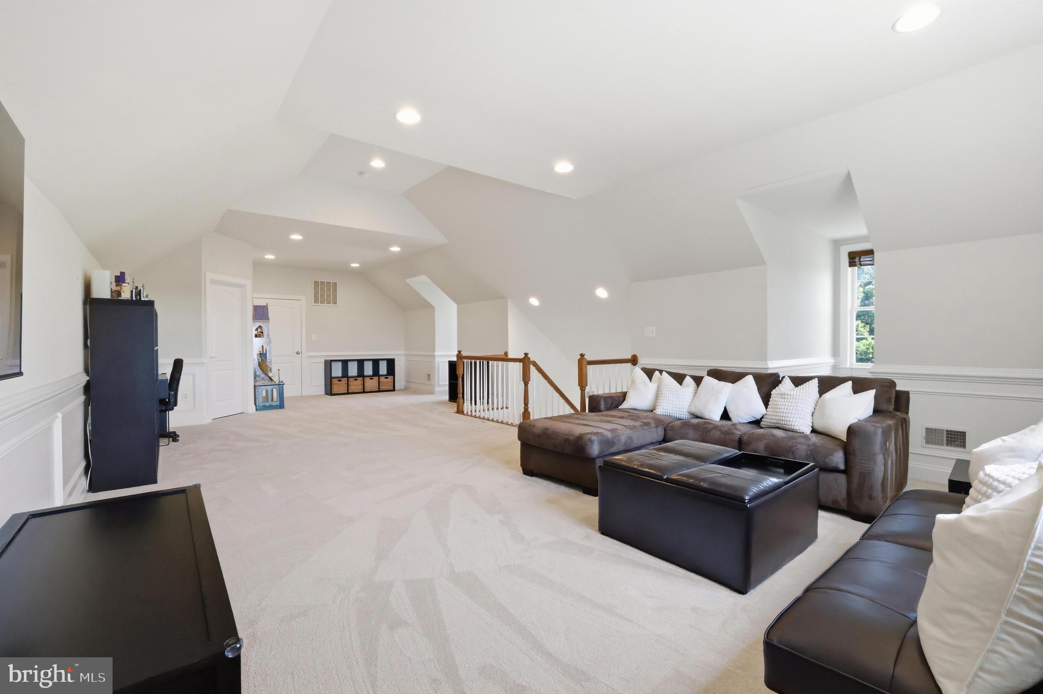 CATTAIL CREEK - Residential