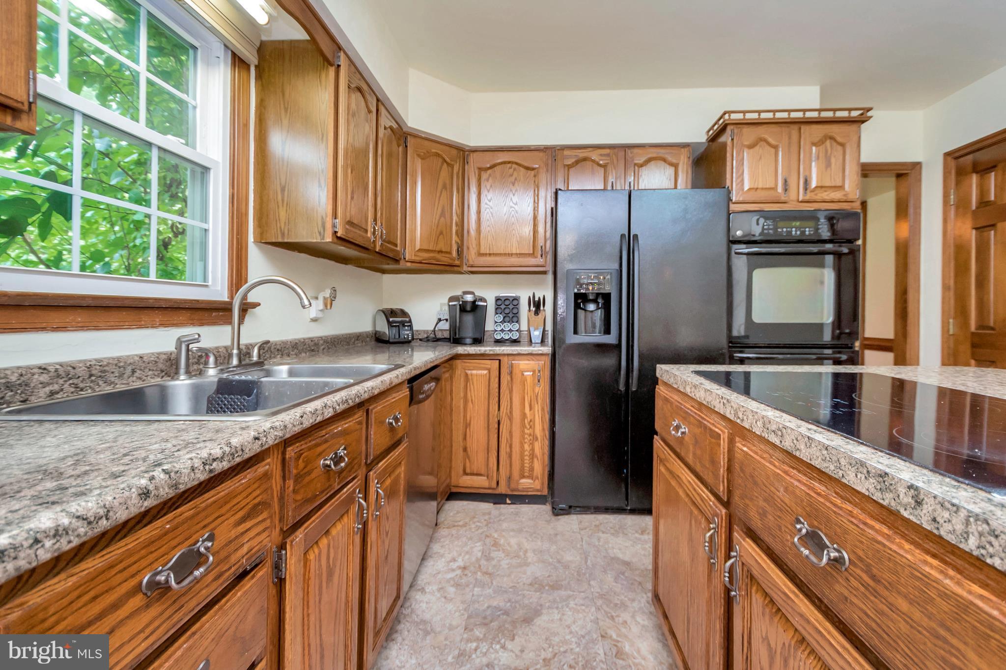 WHITESTONE - Residential