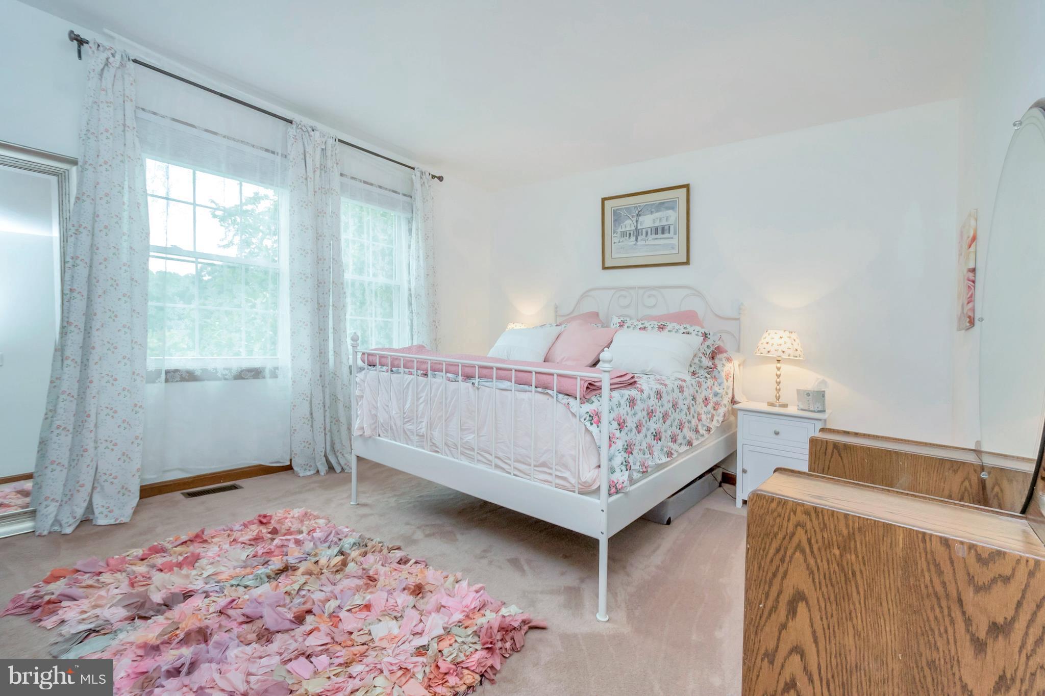 WHITESTONE - Residential