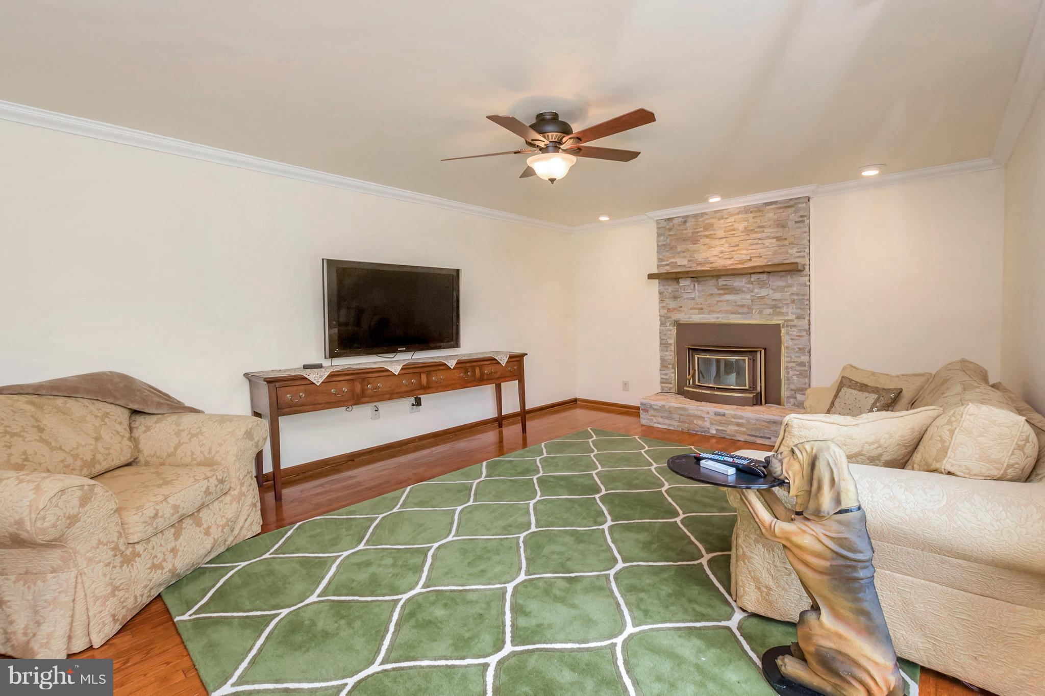 WHITESTONE - Residential