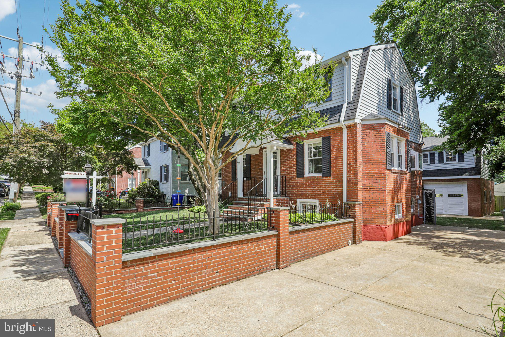 GLEBE MANOR - Residential
