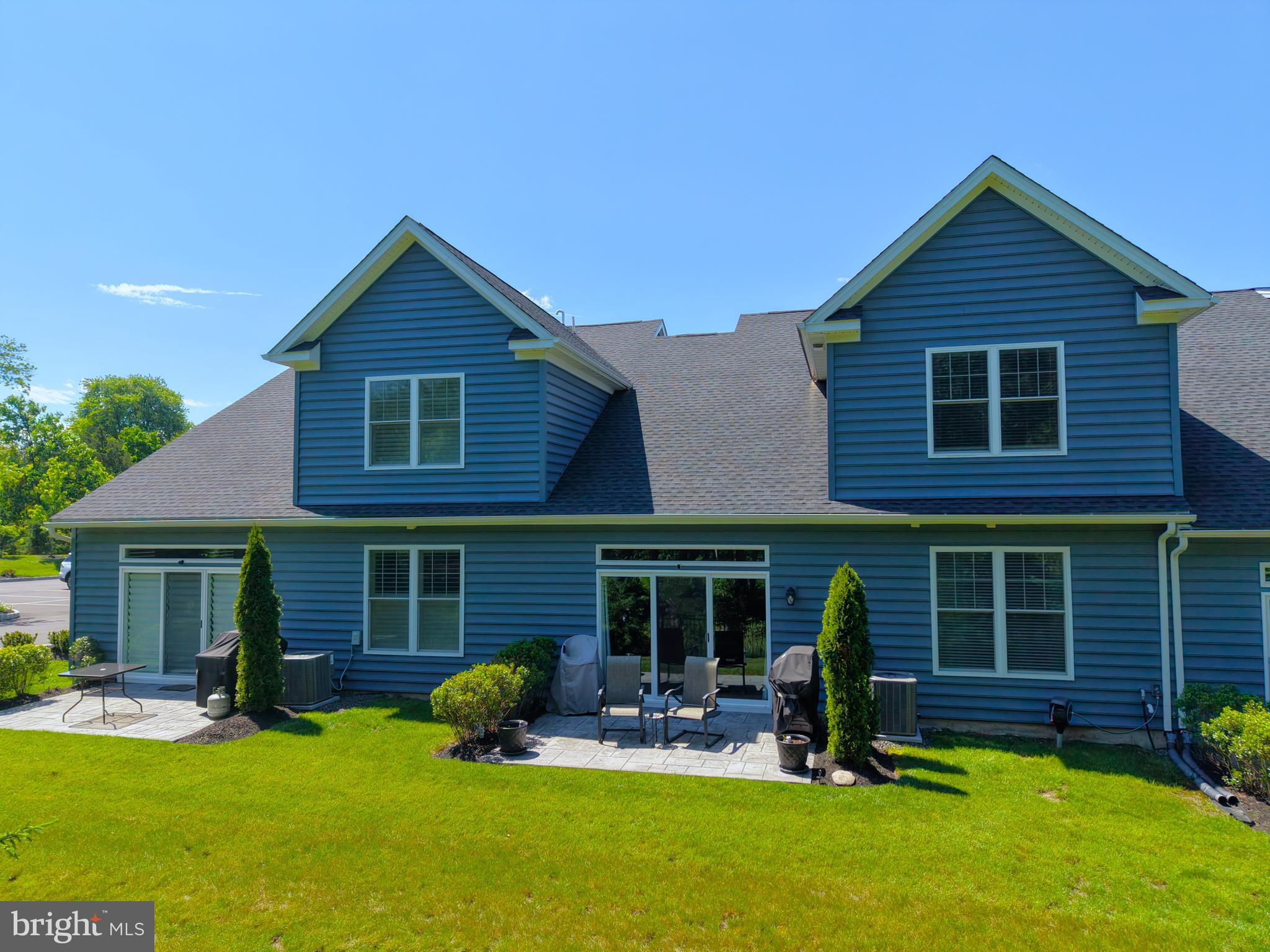 ROSE POINTE - Residential
