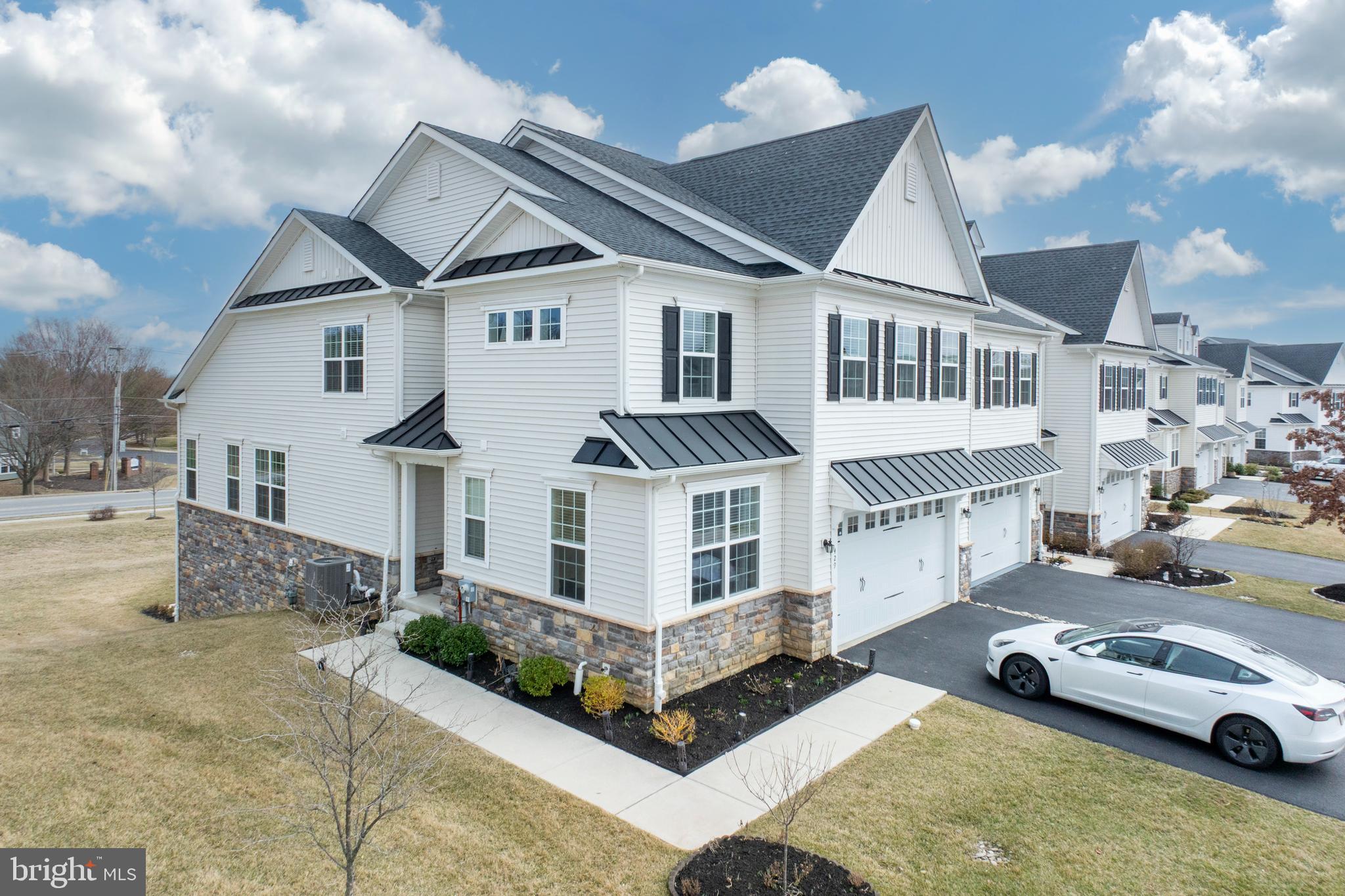 WATERLOO RESERVE - Residential