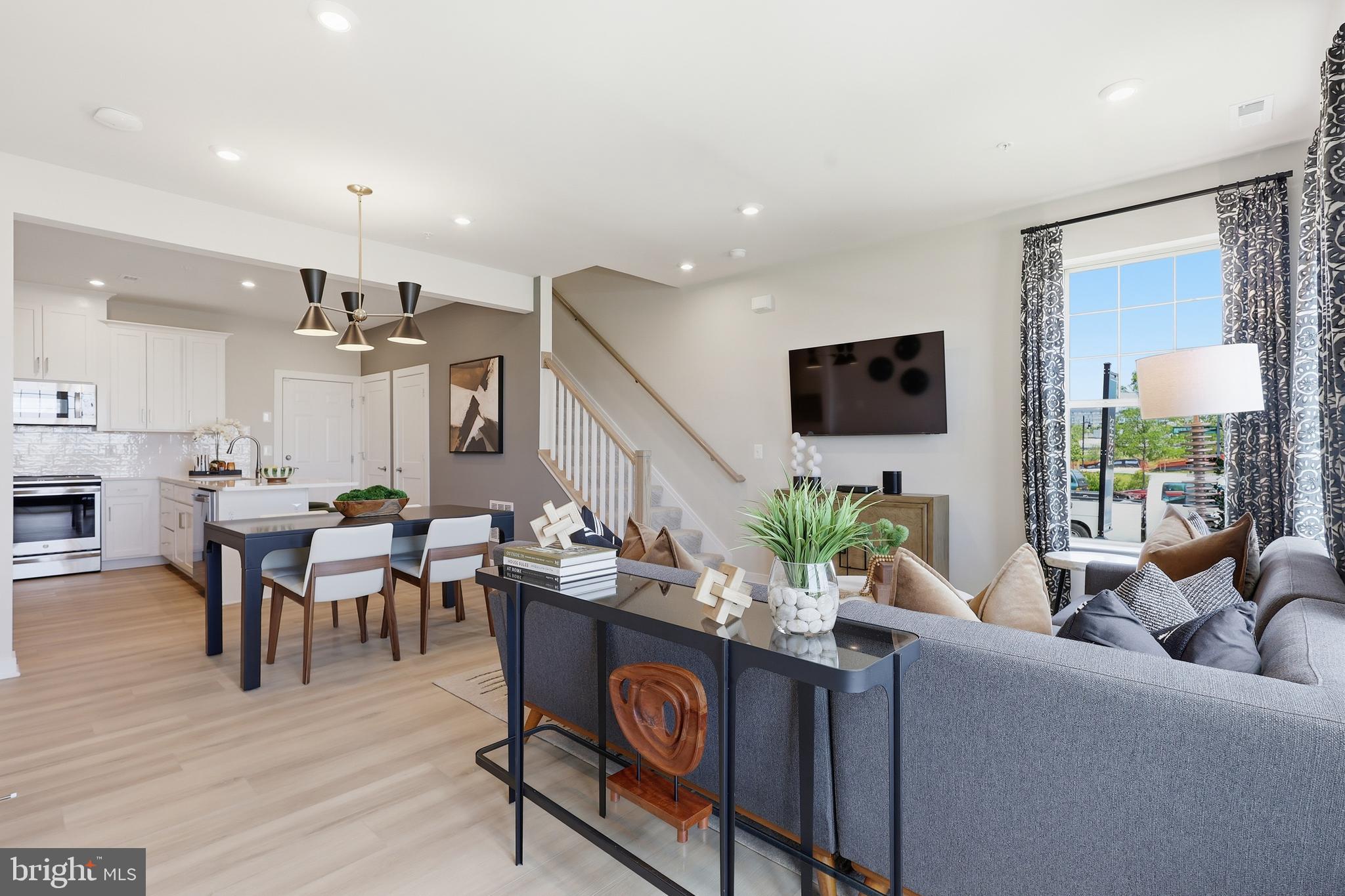 POTOMAC SHORES - Residential