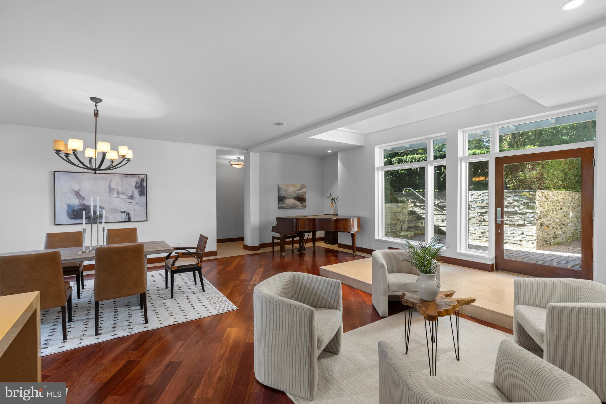 WEST ANNAPOLIS - Residential