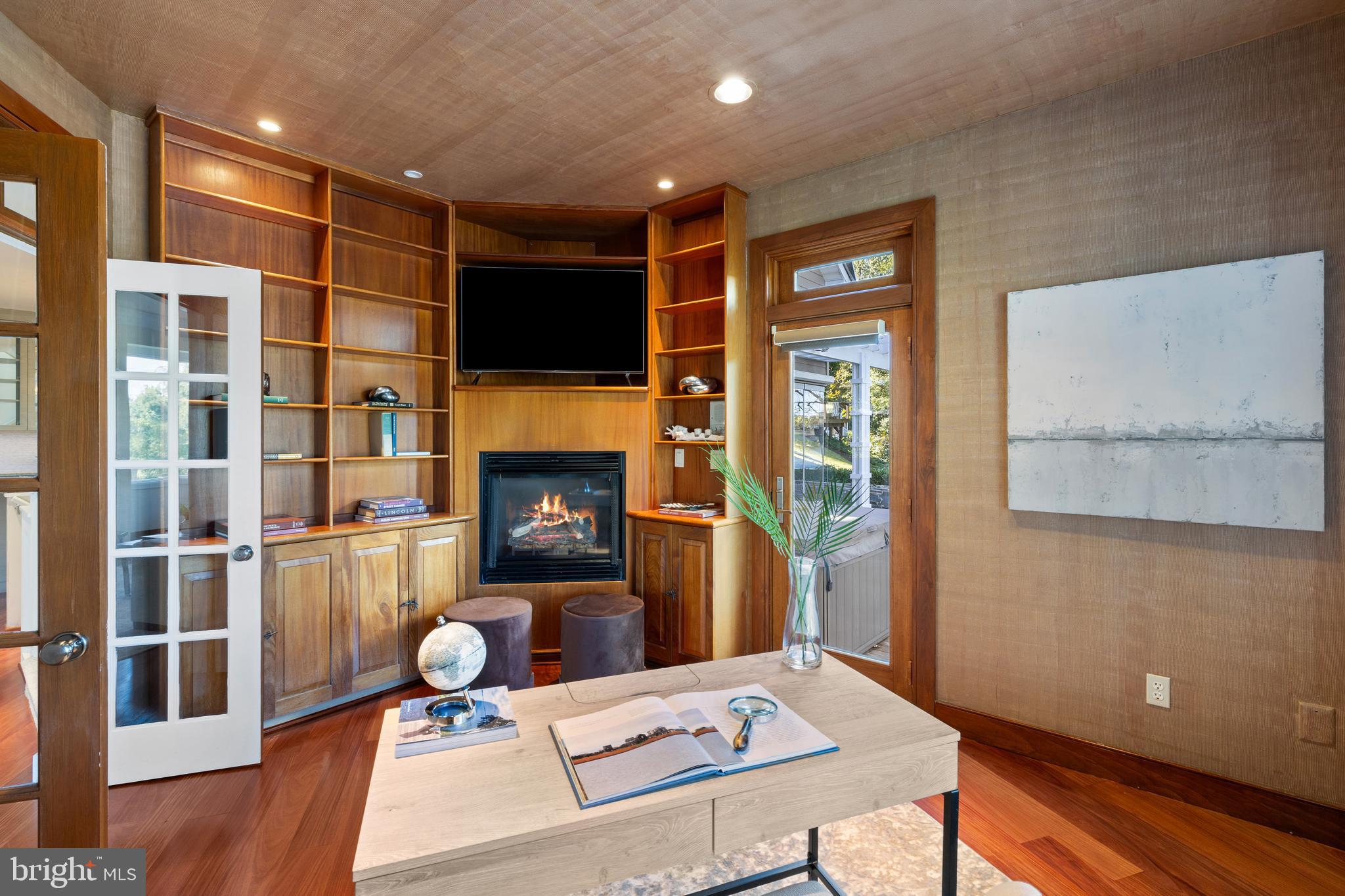 WEST ANNAPOLIS - Residential