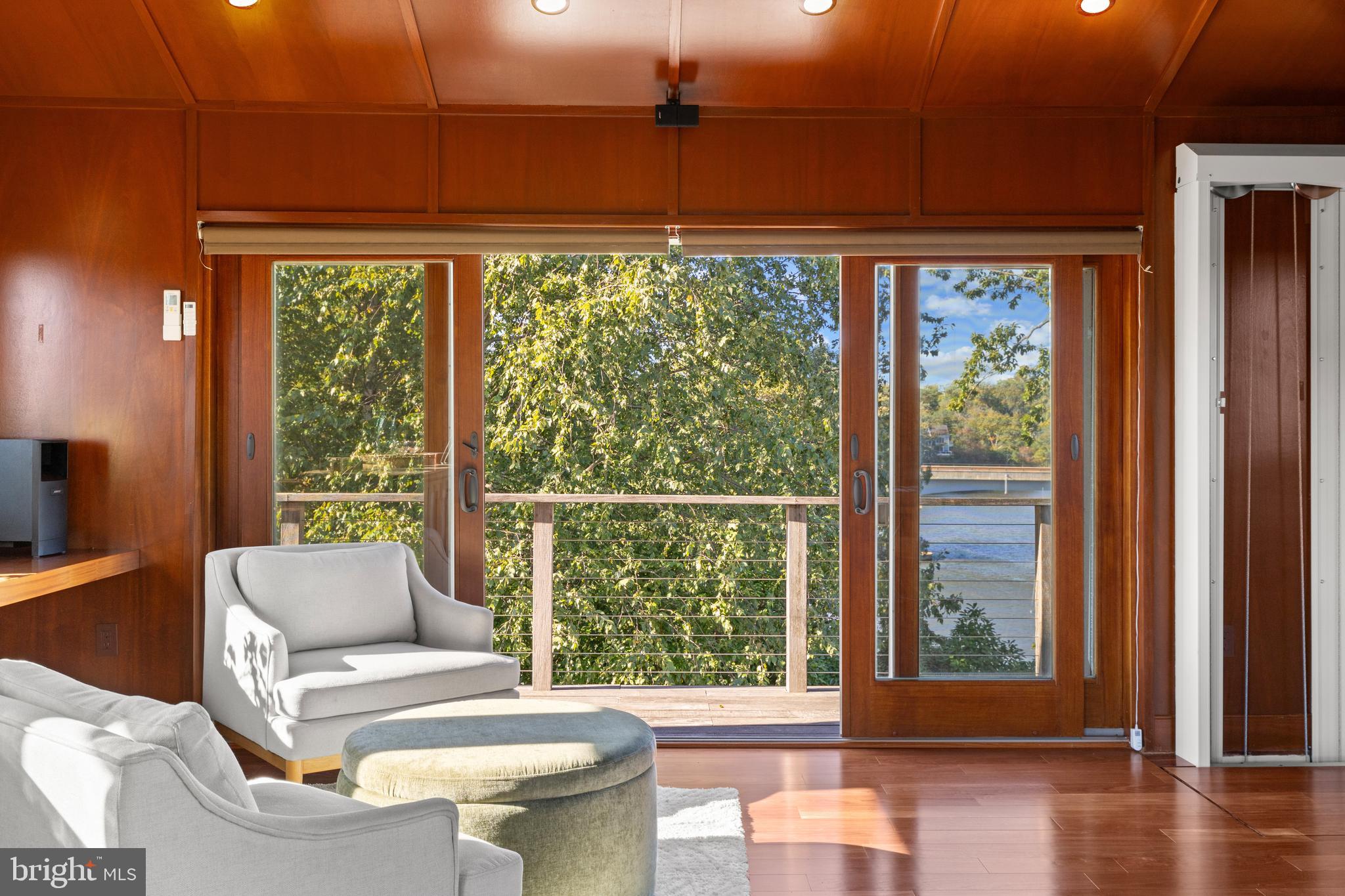 WEST ANNAPOLIS - Residential