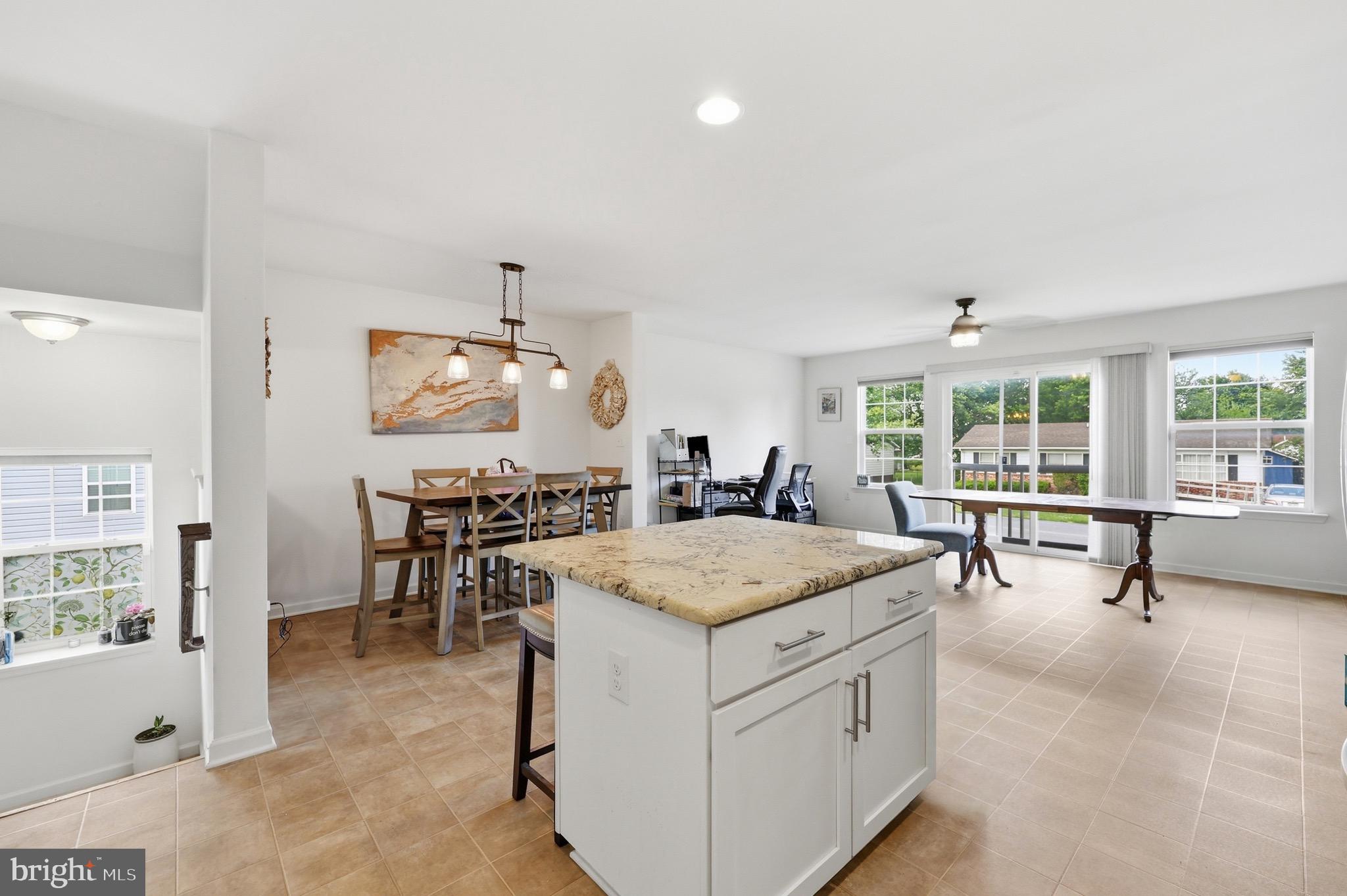 MANOR PARK - Residential