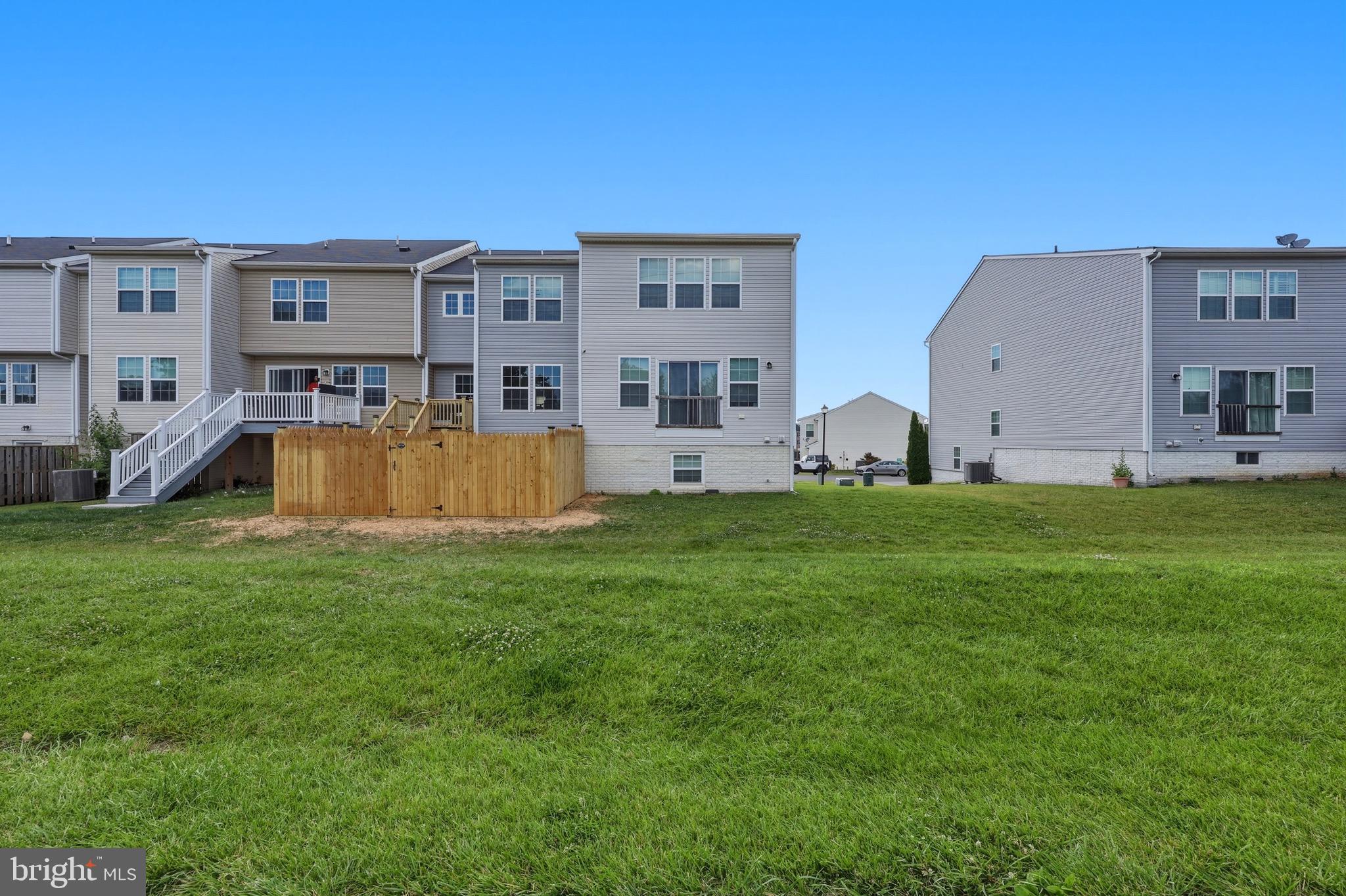 MANOR PARK - Residential