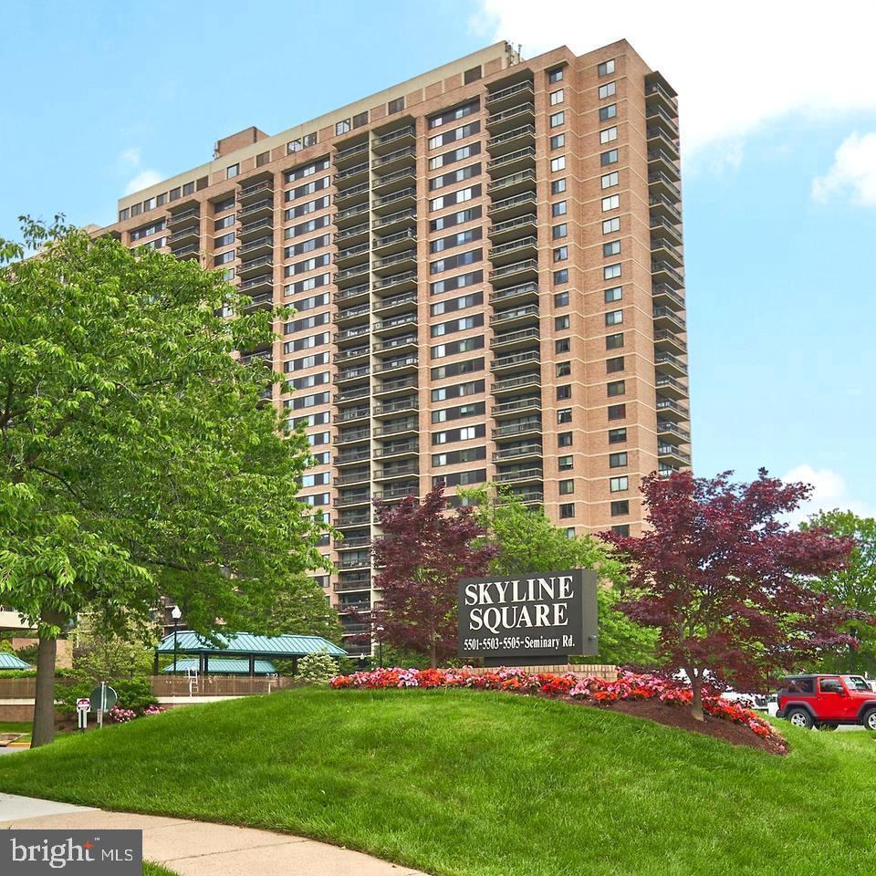 SKYLINE SQUARE CONDO - Residential Lease