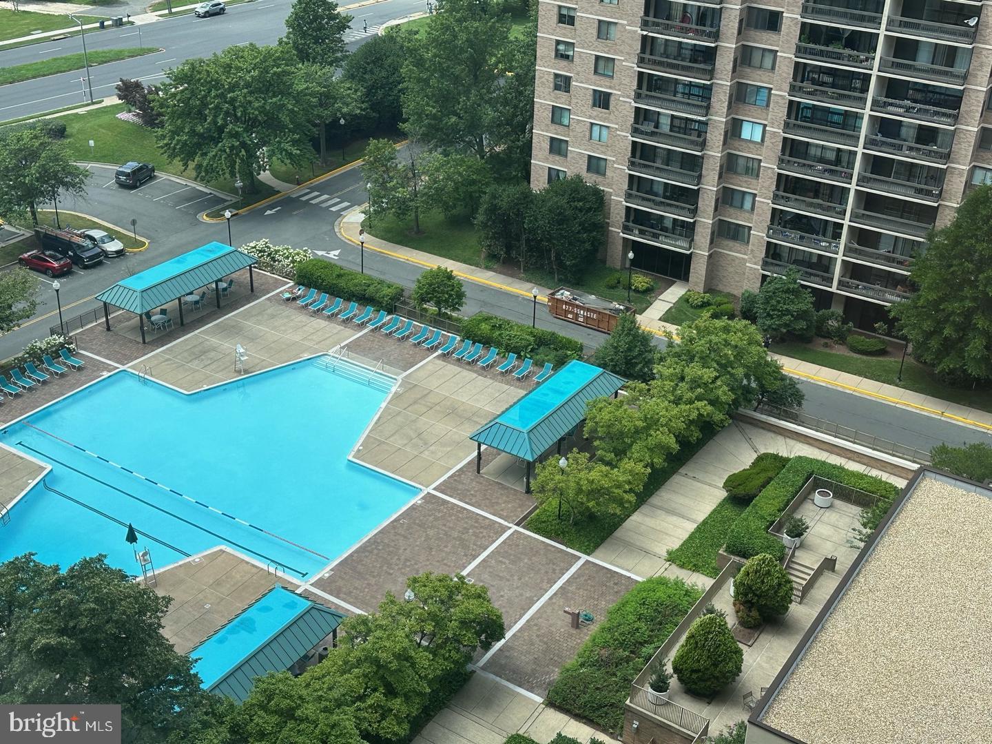 SKYLINE SQUARE CONDO - Residential Lease