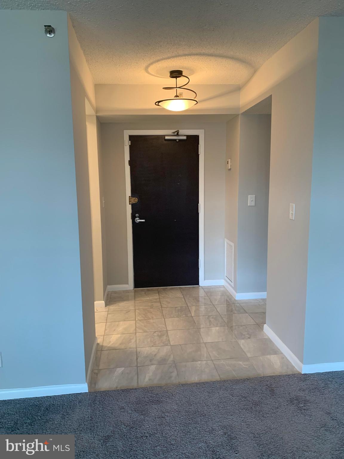 SKYLINE SQUARE CONDO - Residential Lease