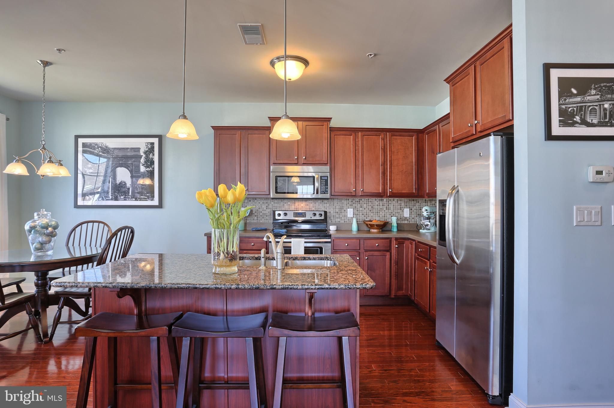 DEER RUN COMMONS - Residential