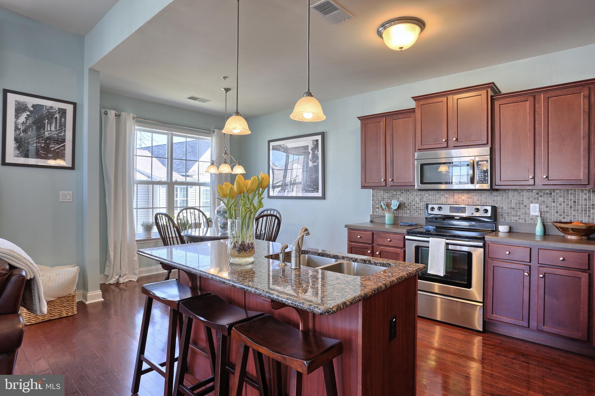 DEER RUN COMMONS - Residential