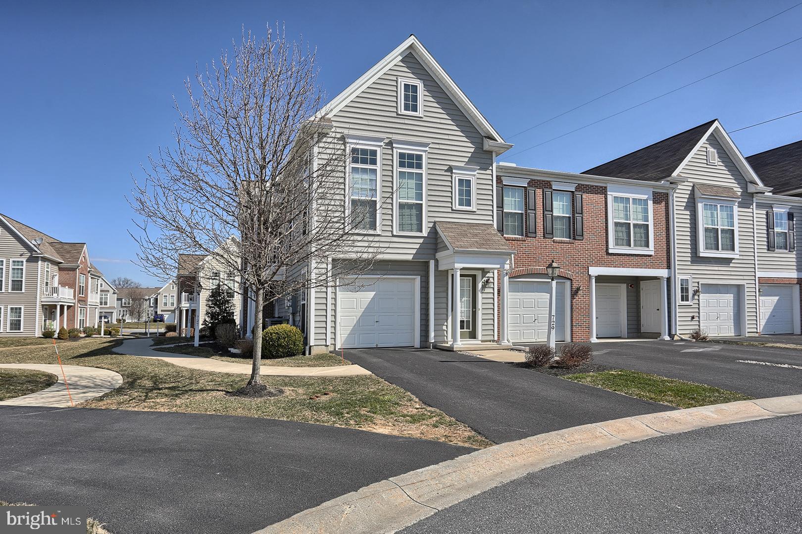 DEER RUN COMMONS - Residential