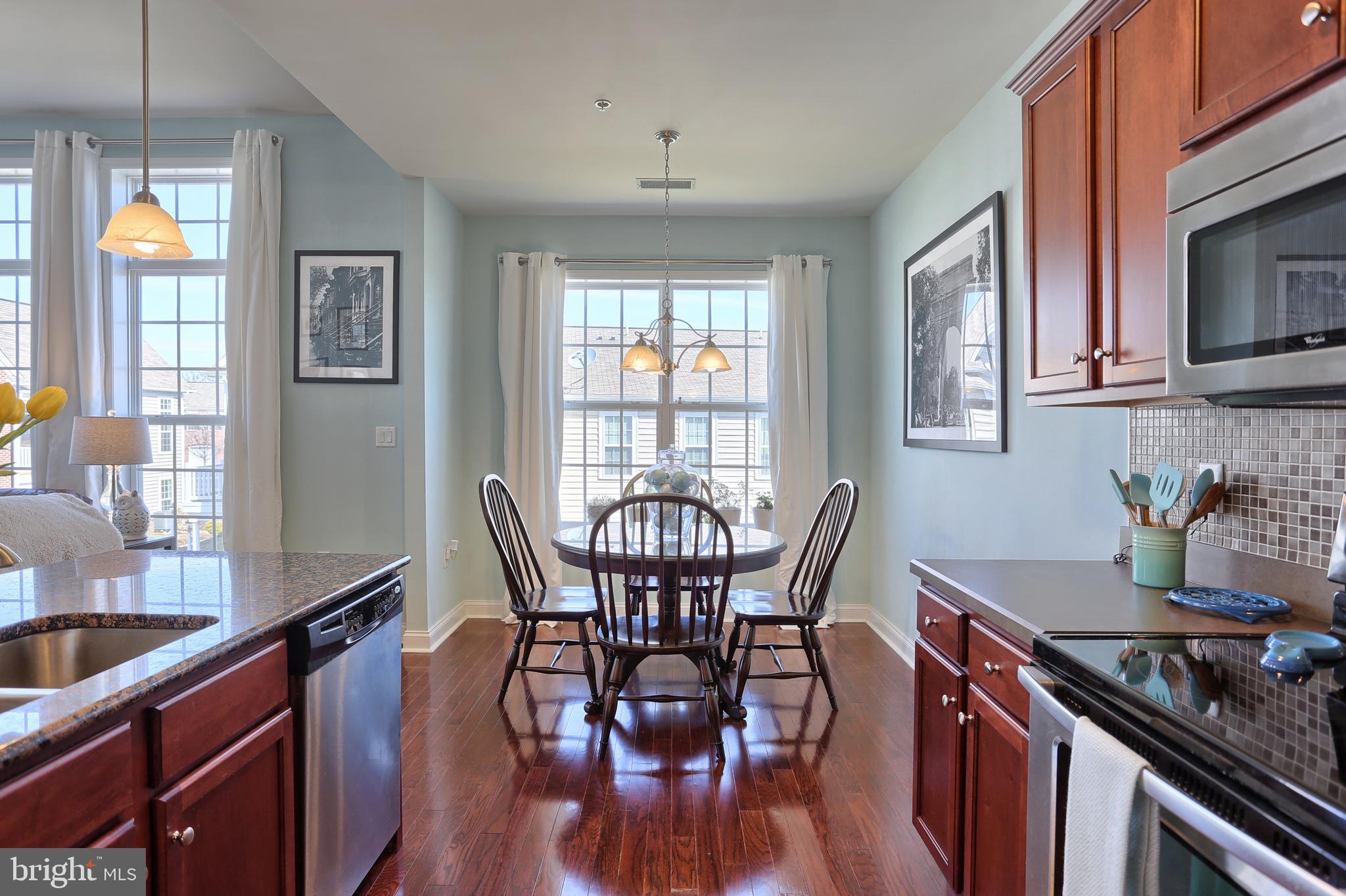 DEER RUN COMMONS - Residential